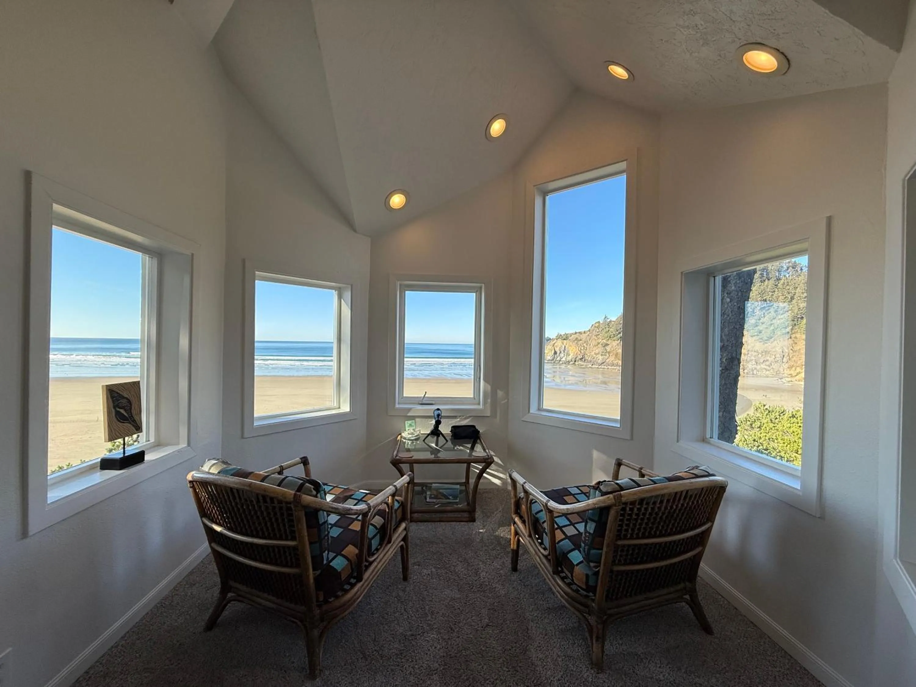 Seating area in Starfish Point