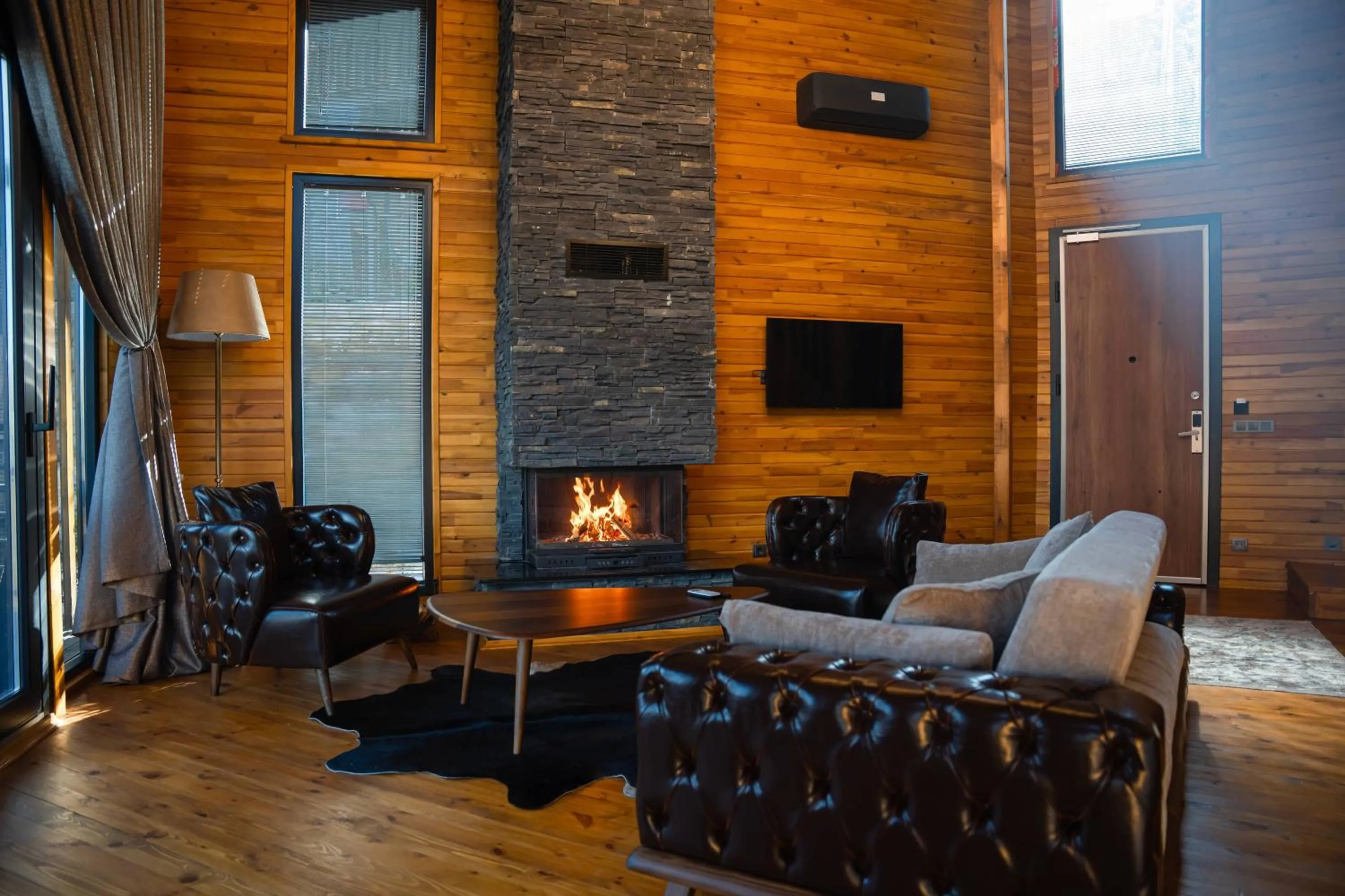 Communal lounge/ TV room in Mağmat Resort & Bungalows