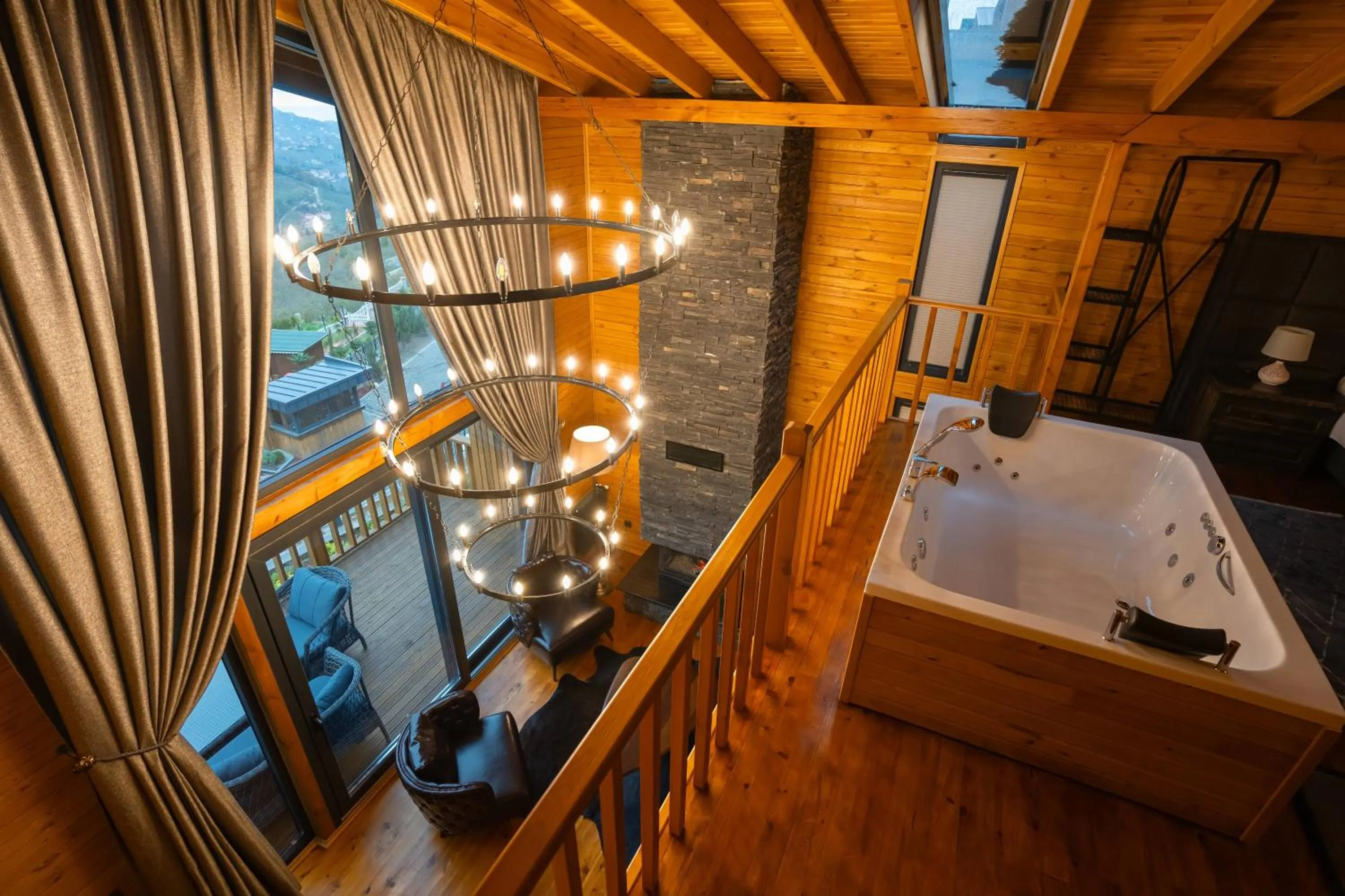 Hot Tub in Mağmat Resort & Bungalows