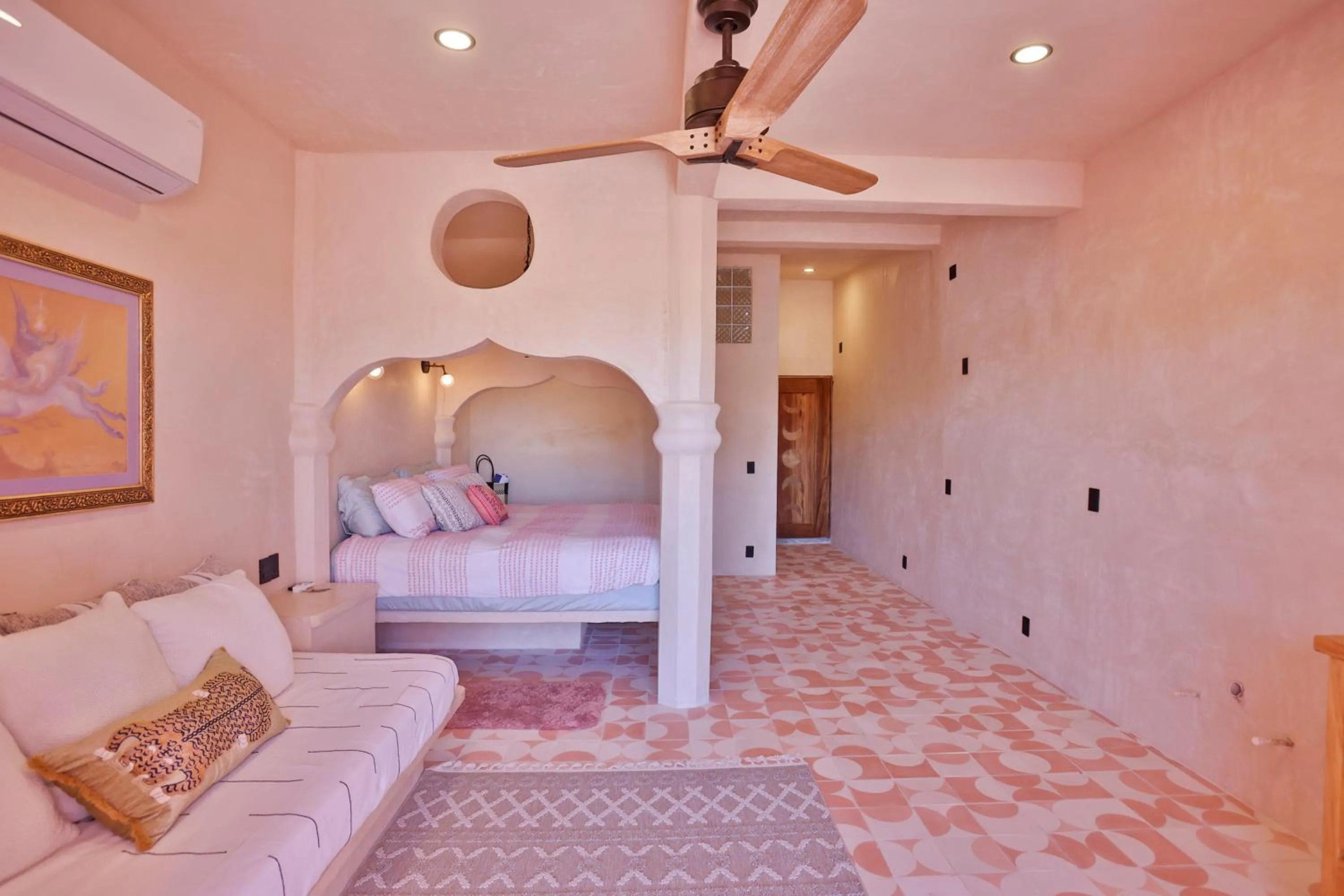 Bedroom, Bed in Nomada Wellness Hotel