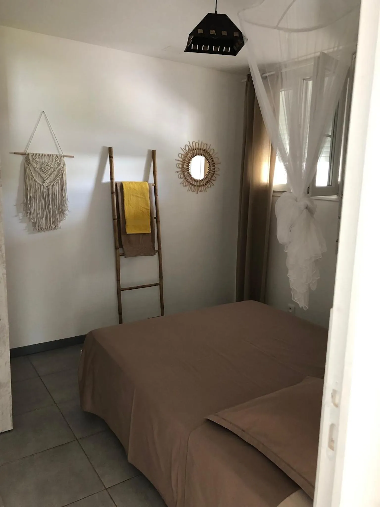 Bed in Villa Shenandoah