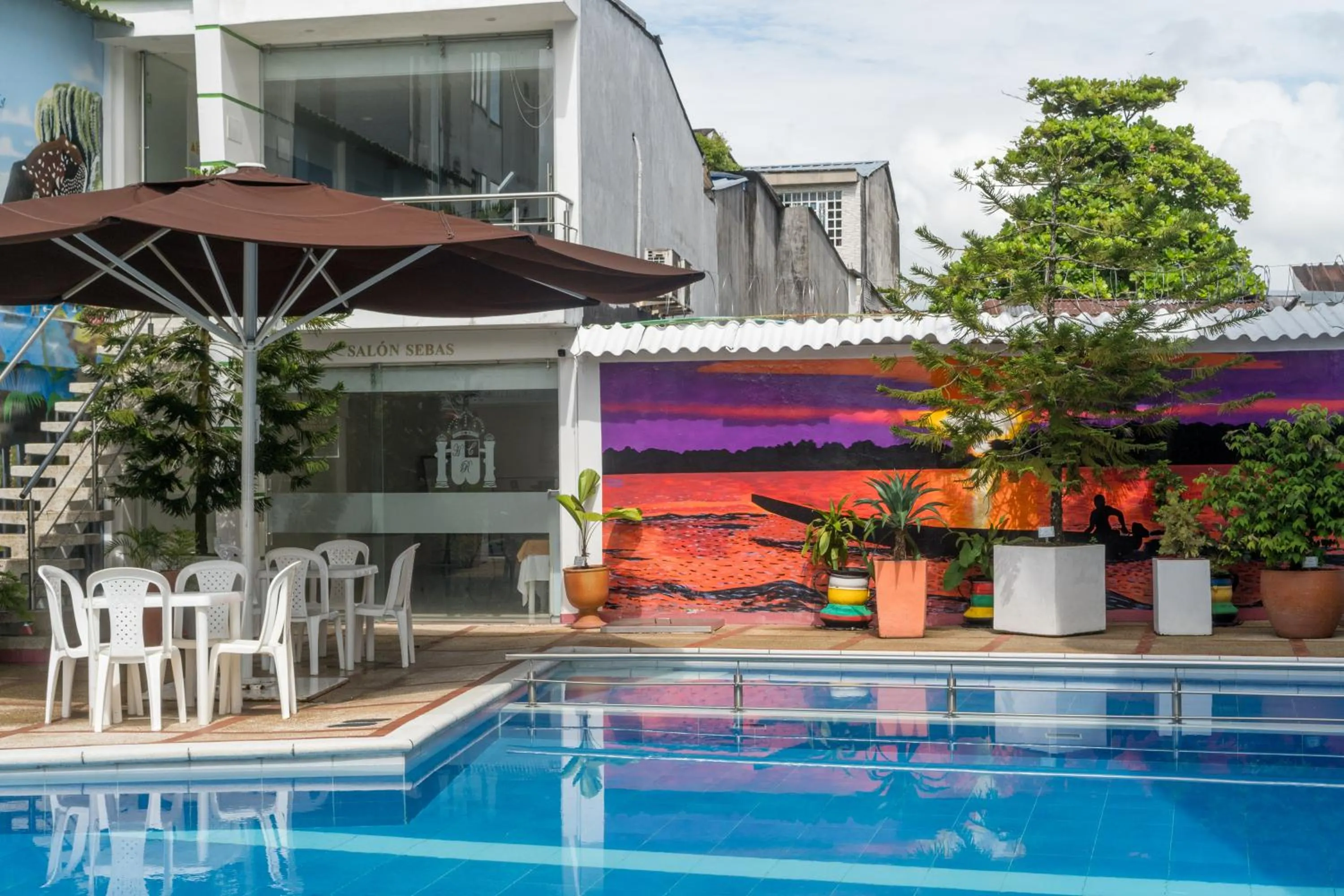 Swimming pool in Hotel Caquetá Real HSC