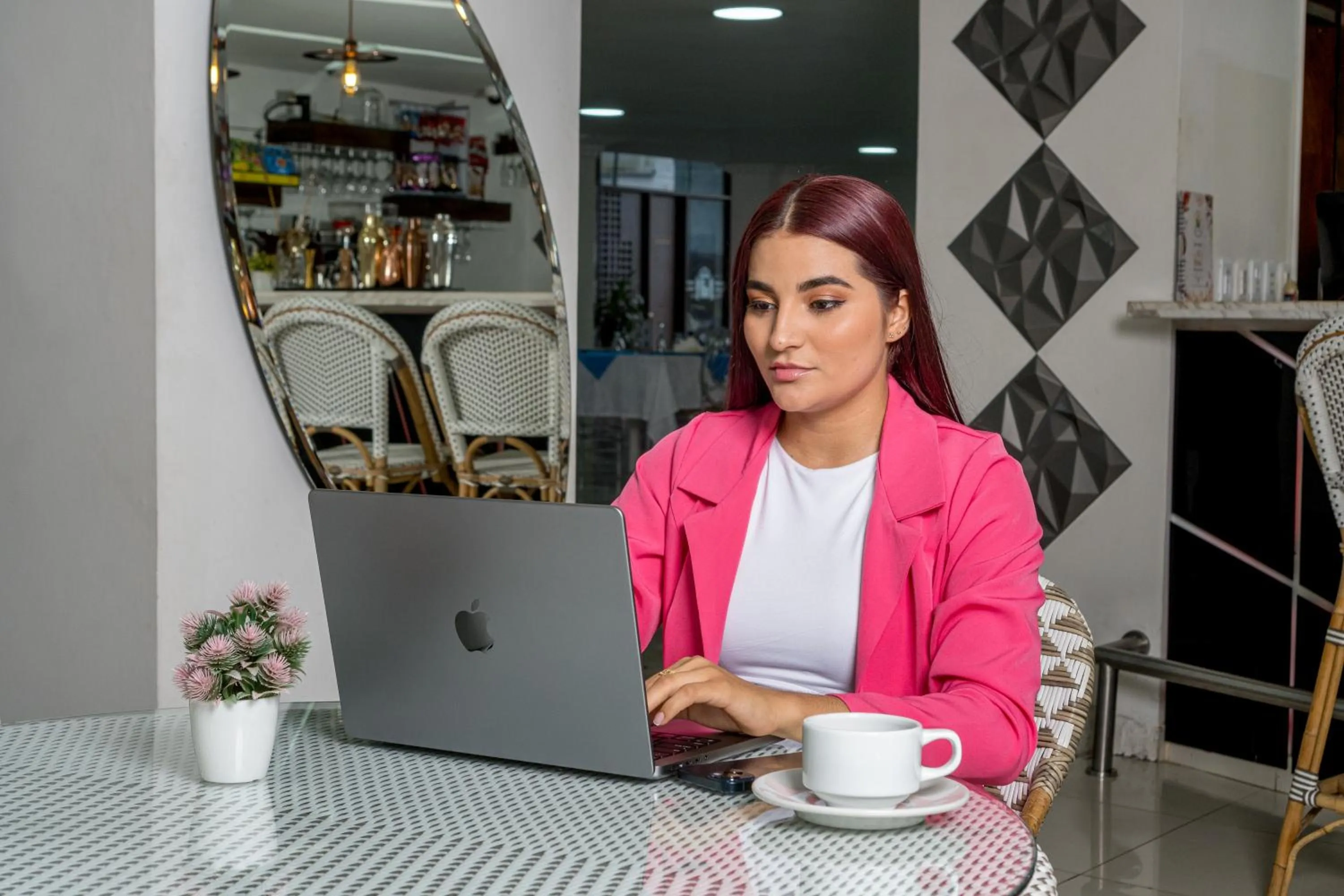 People in Hotel Caquetá Real HSC