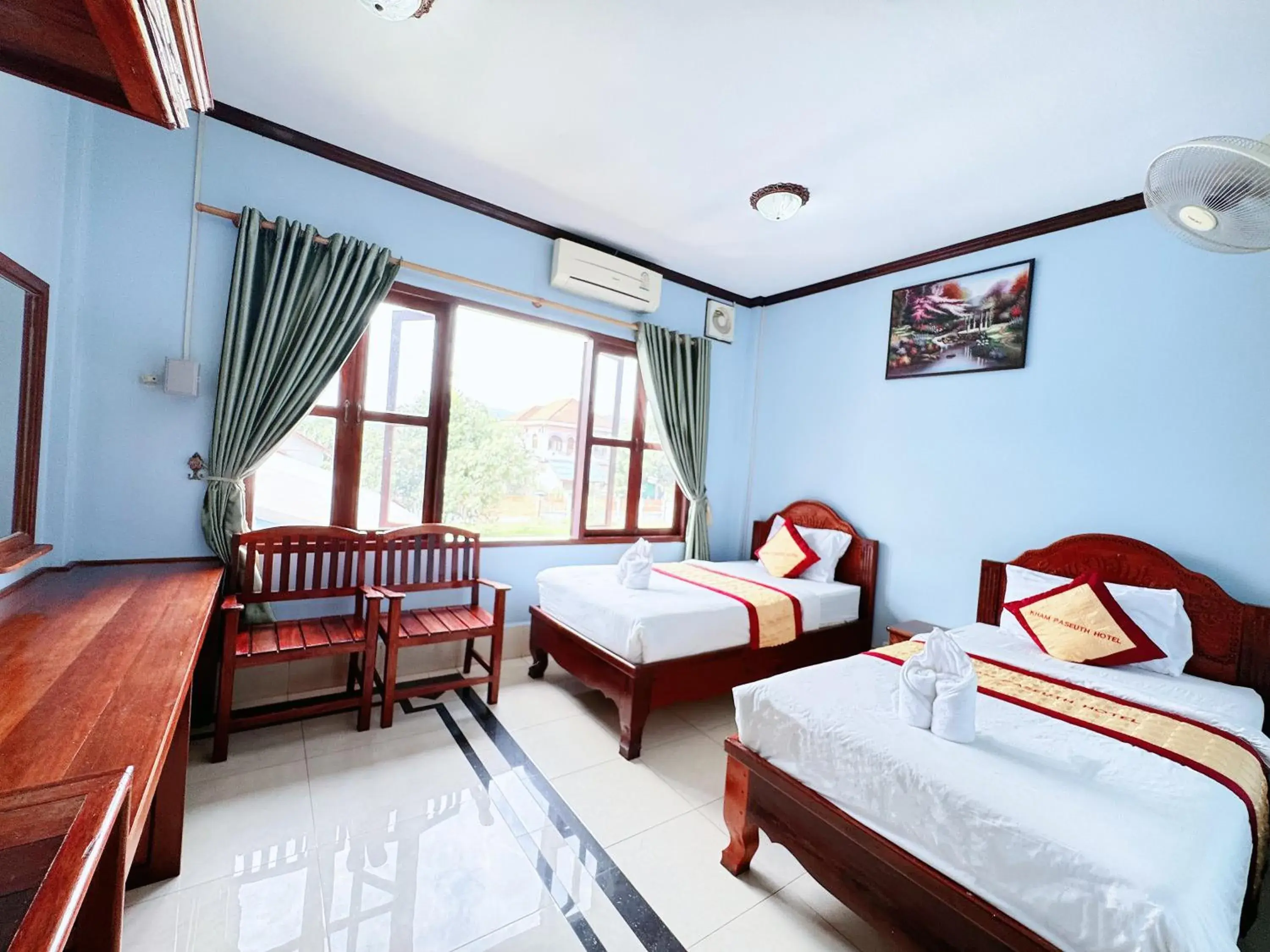 Standard Twin Room in Khampaseuth Hotel Standard Twin Room in Khampaseuth Hotel