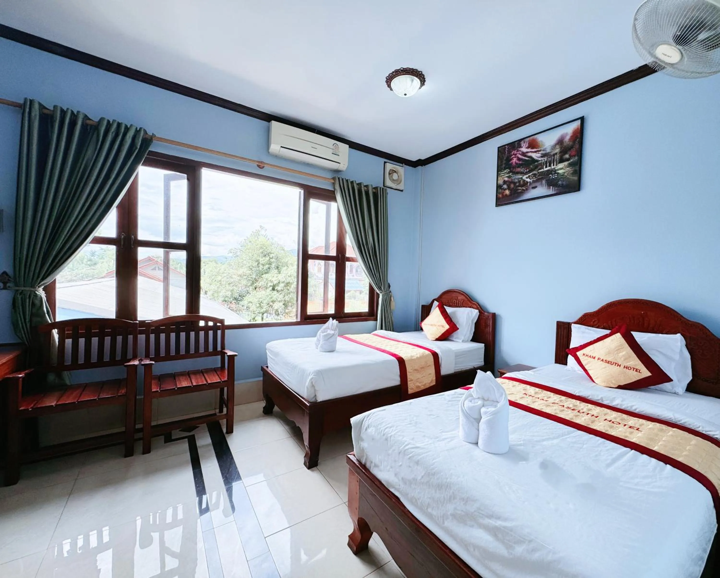 Bed in Khampaseuth Hotel