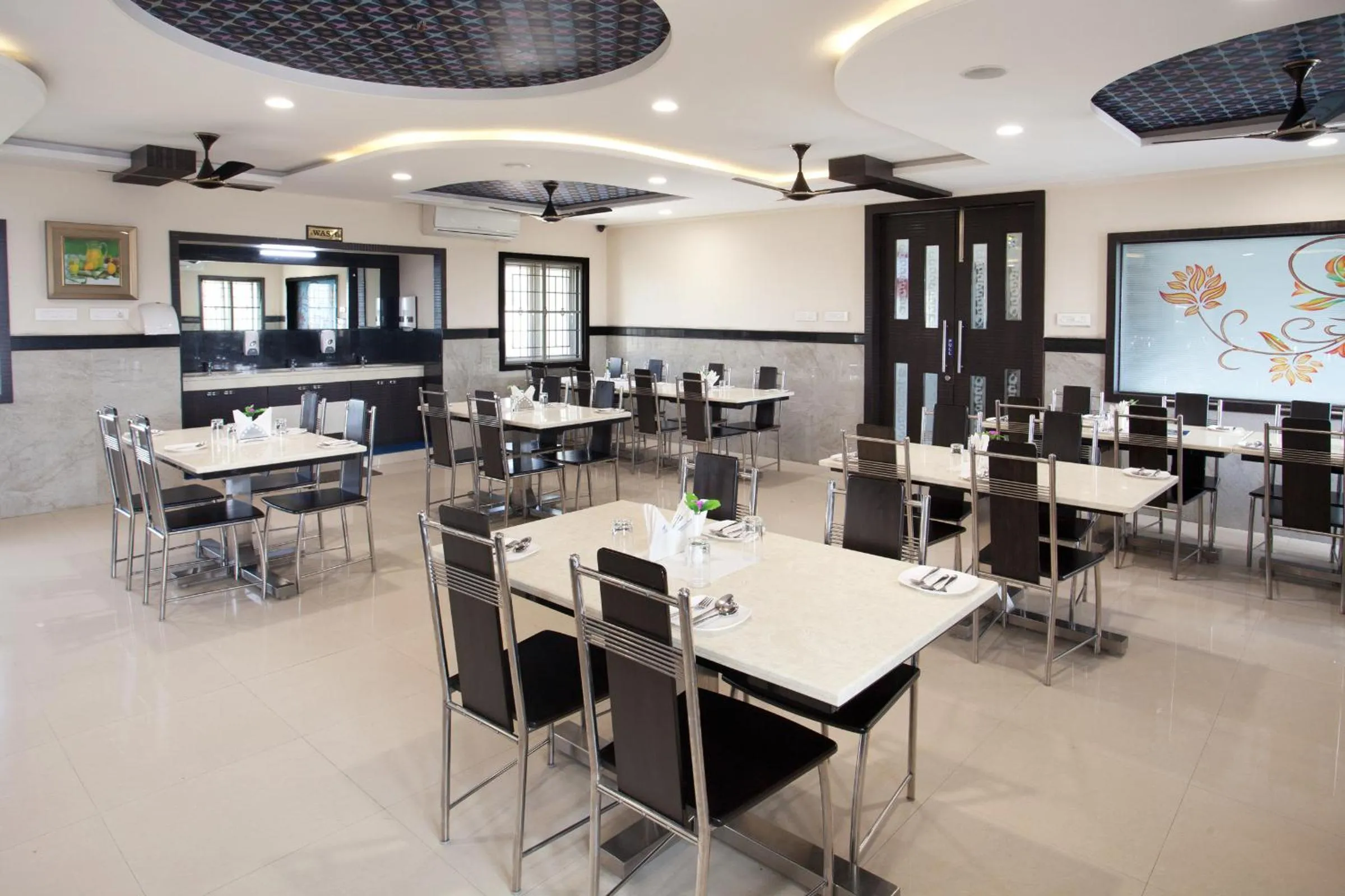 Restaurant/places to eat in Ananyas Nest