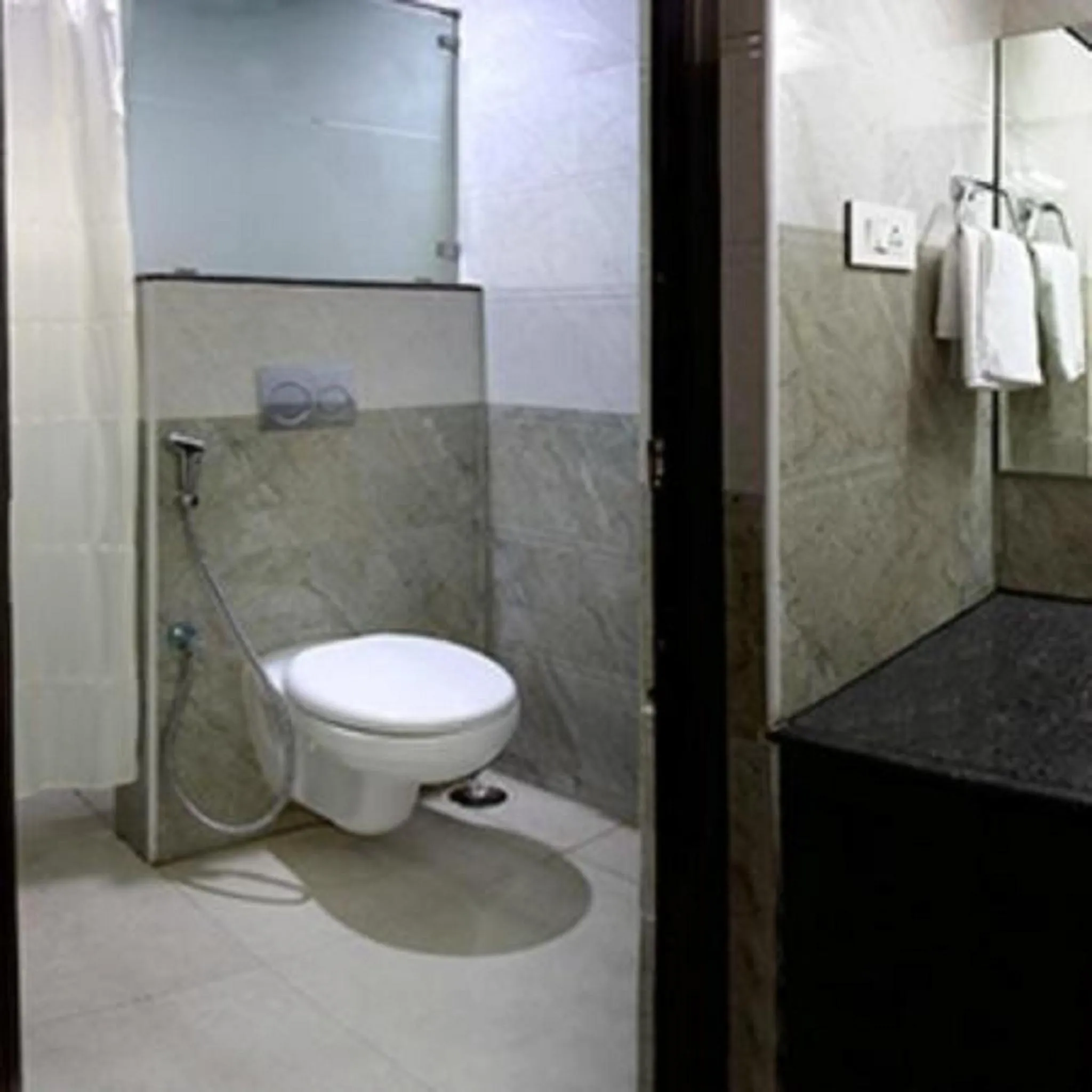 Shower in Ananyas Nest