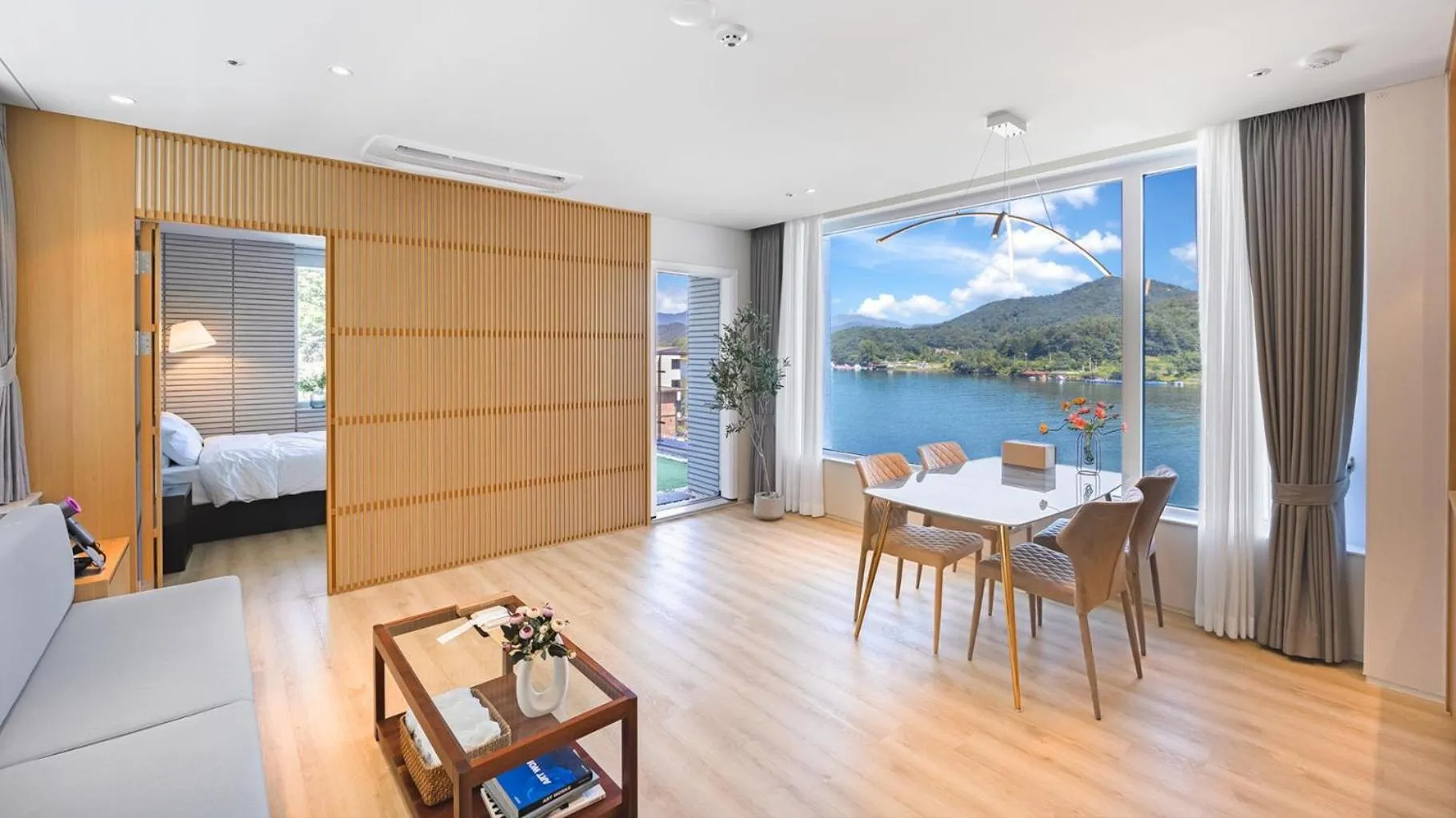 Property building, Bed in Gapyeong Laputa Resort