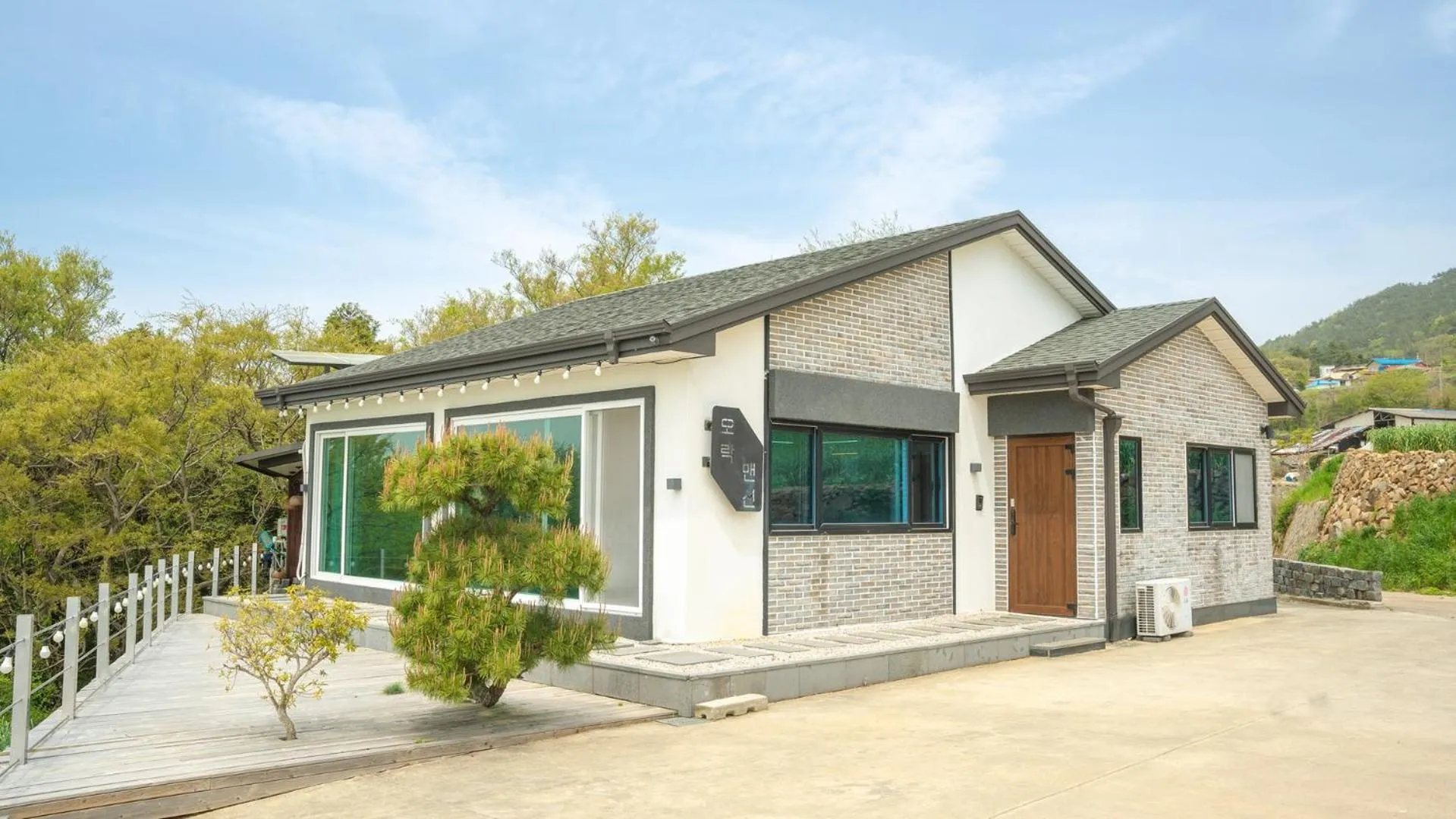 Property building in Namhae Mansion Morak