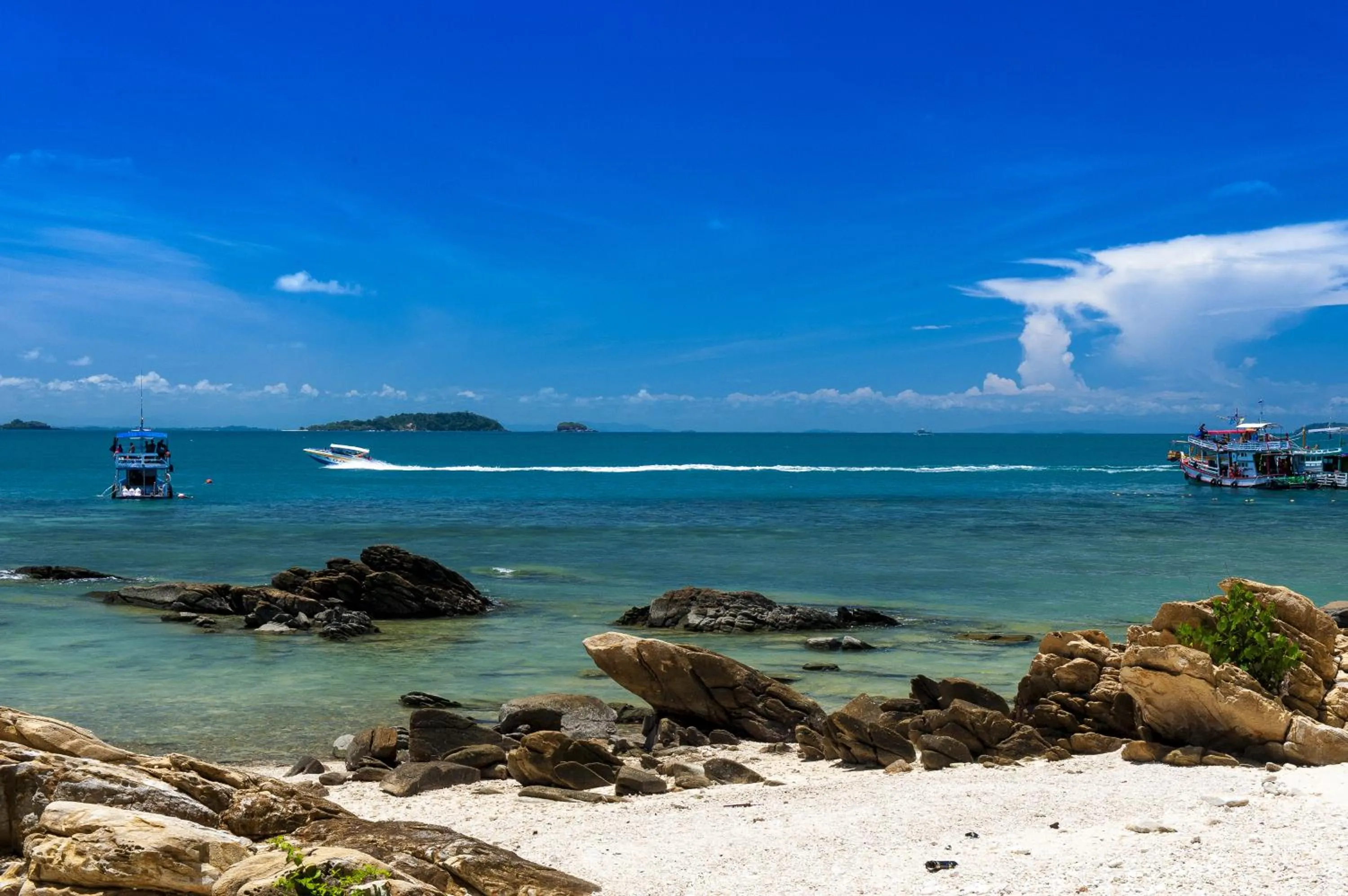 Beach in Larissa Samed resort