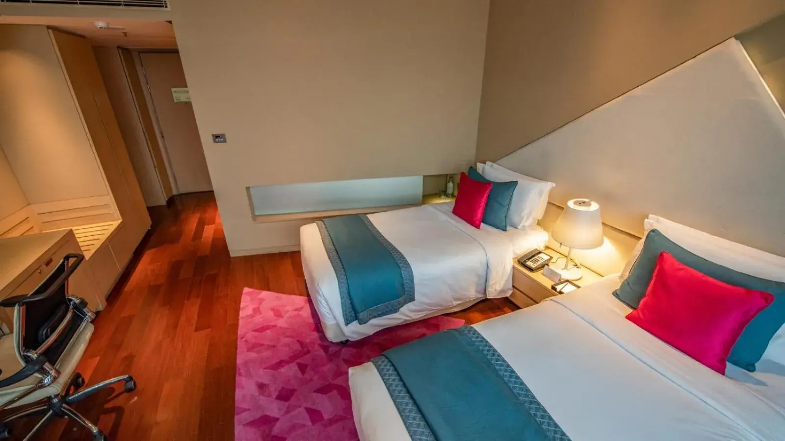 Superior Twin Room - single occupancy in Vivanta New Delhi, Dwarka Superior Twin Room - single occupancy in Vivanta New Delhi, Dwarka