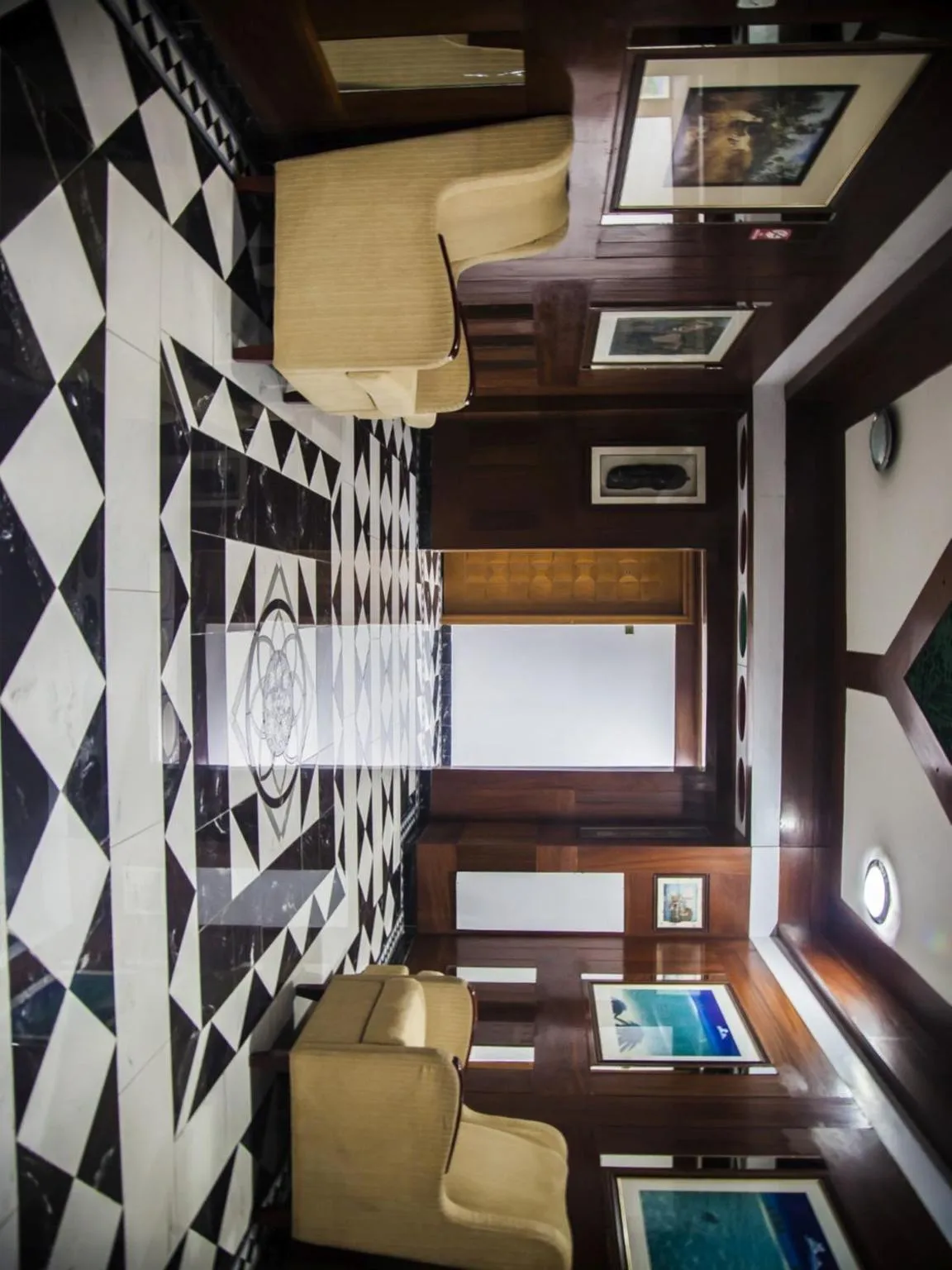 Lobby or reception in Peacock Hotel