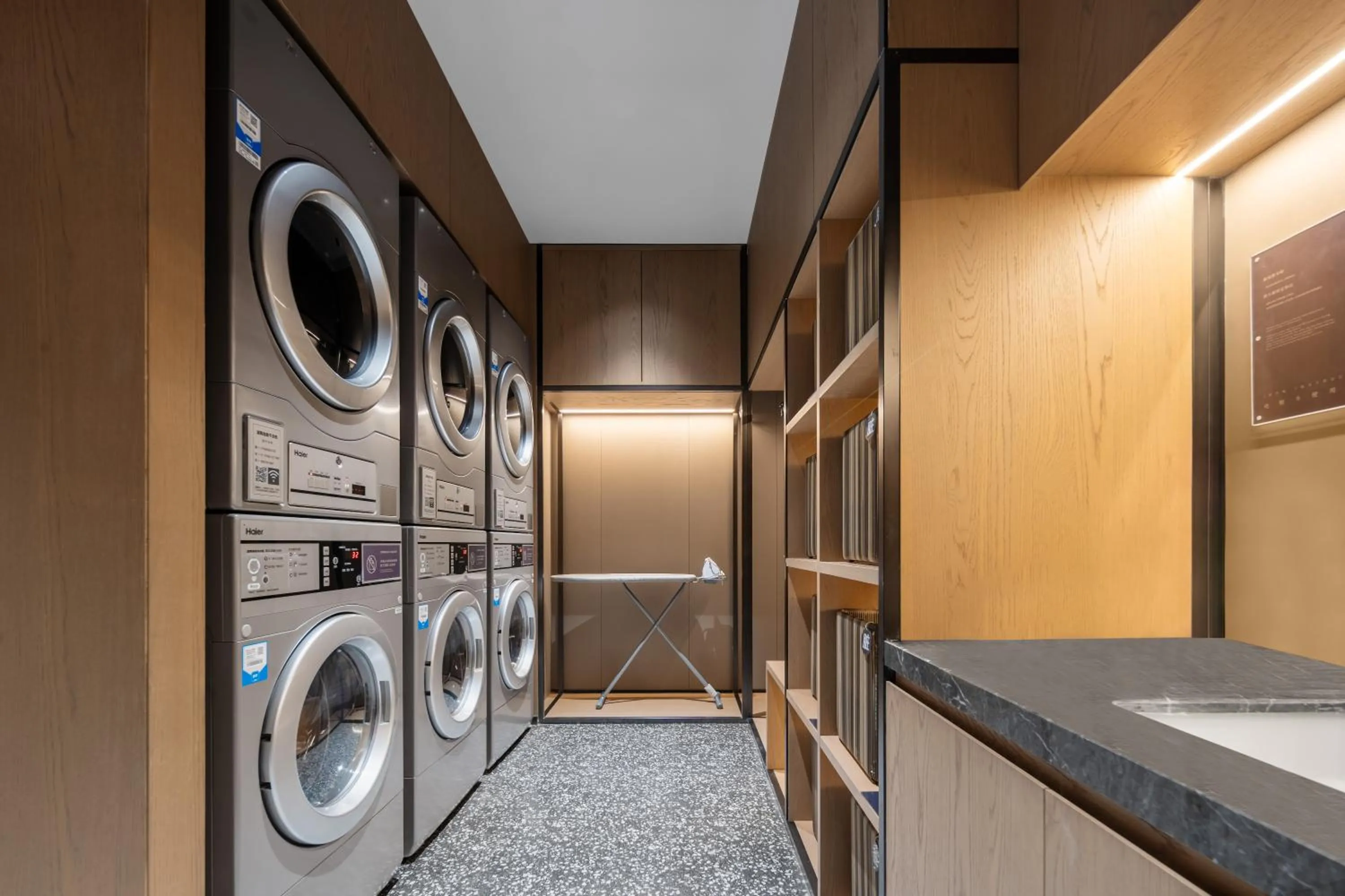 Atour Hotel Chongqing Jiangbei Airport Huanshan Park