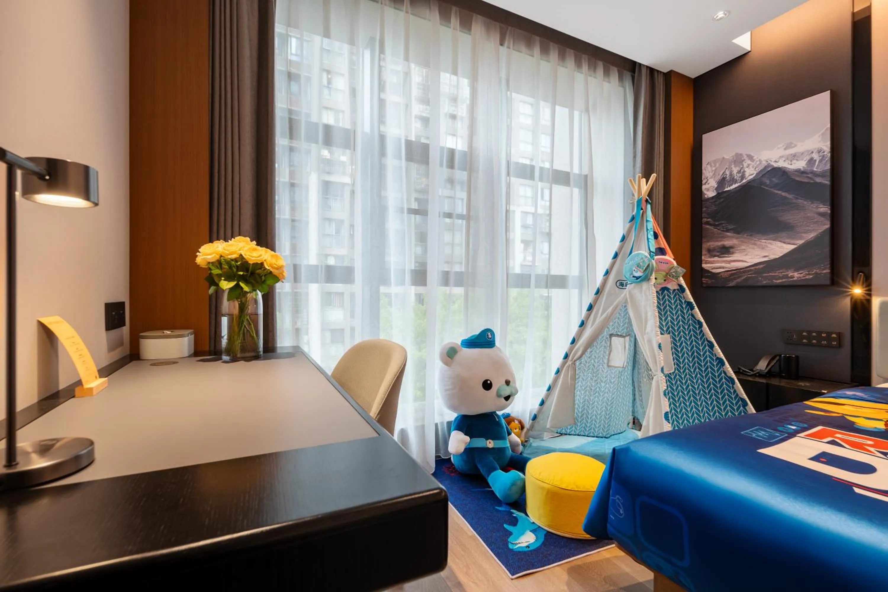 Bed in Atour Hotel Chongqing Jiangbei Airport Huanshan Park