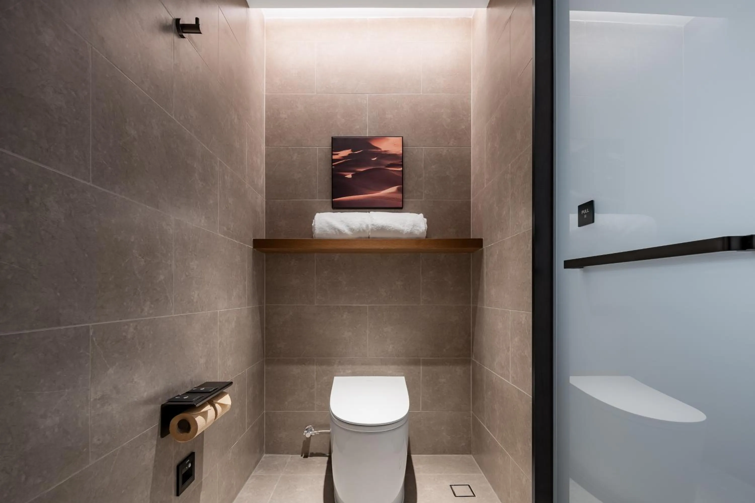 Toilet in Atour Hotel Chongqing Jiangbei Airport Huanshan Park