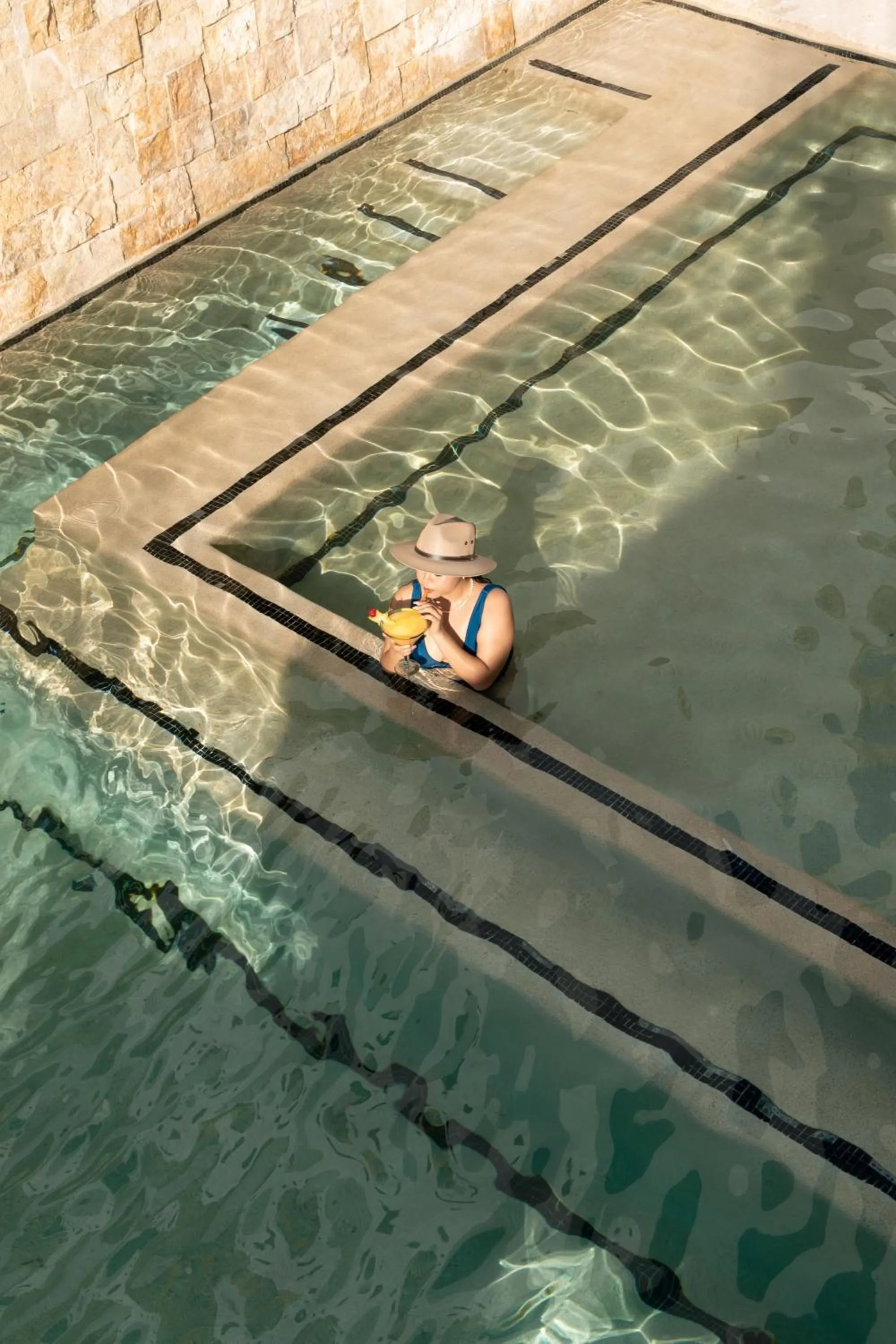 Swimming pool in Safiro Suites Guayabitos Apartments - Adults Only