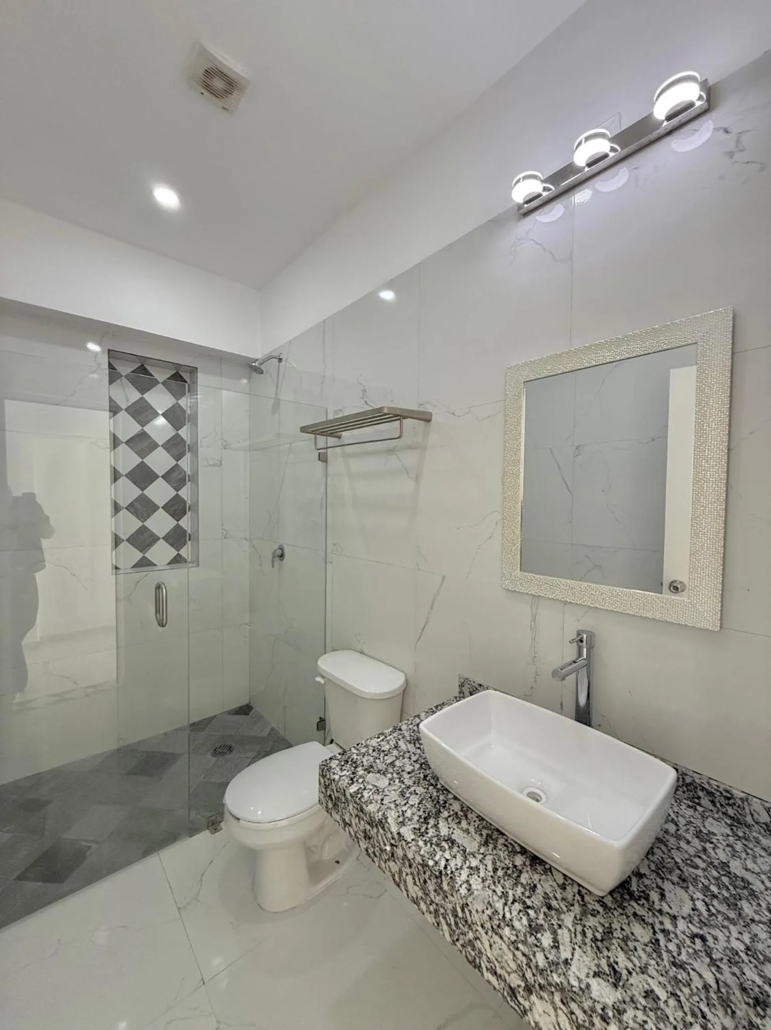 Shower in Safiro Suites Guayabitos Apartments - Adults Only