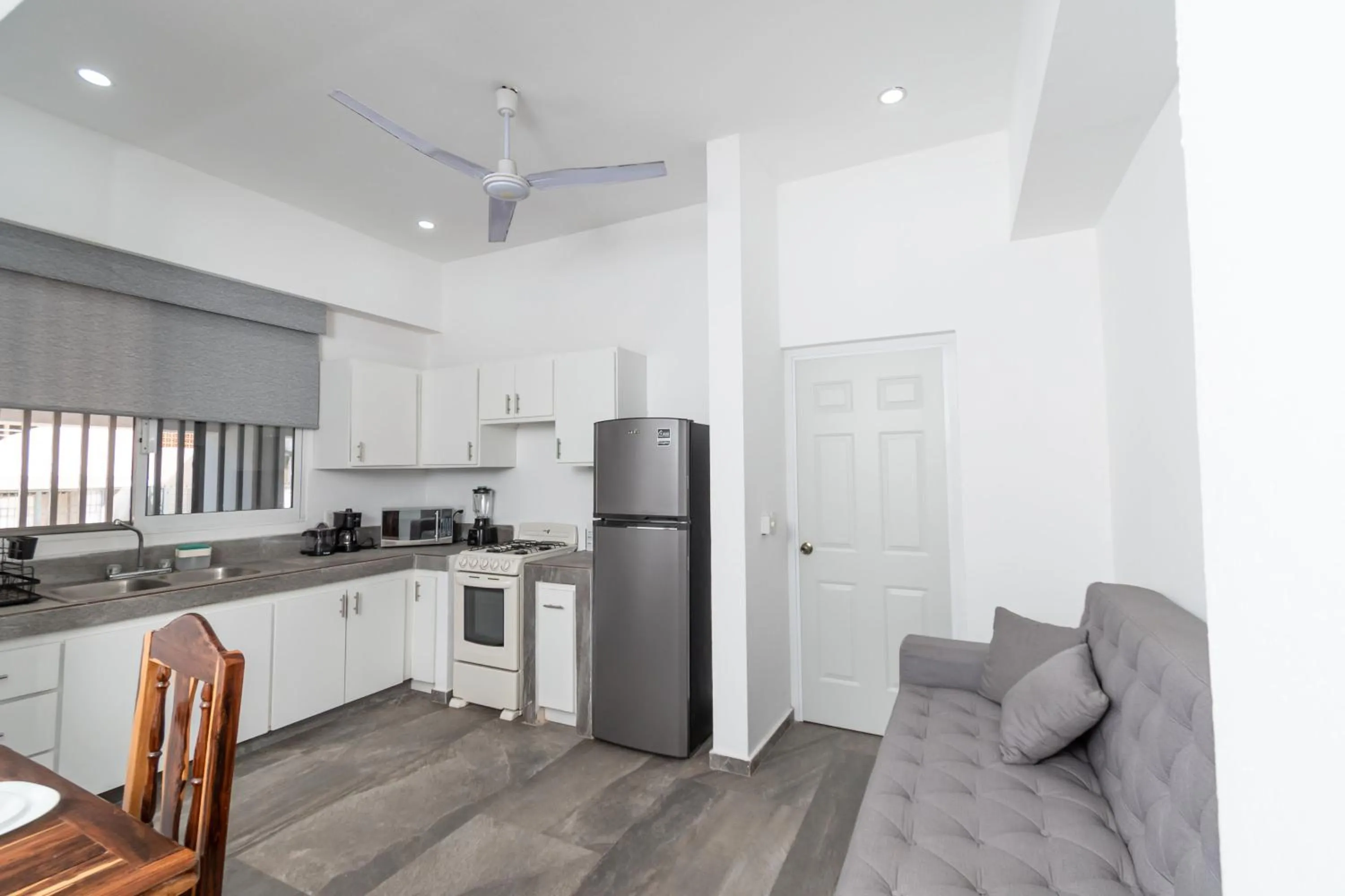 kitchen in Safiro Suites Guayabitos Apartments - Adults Only