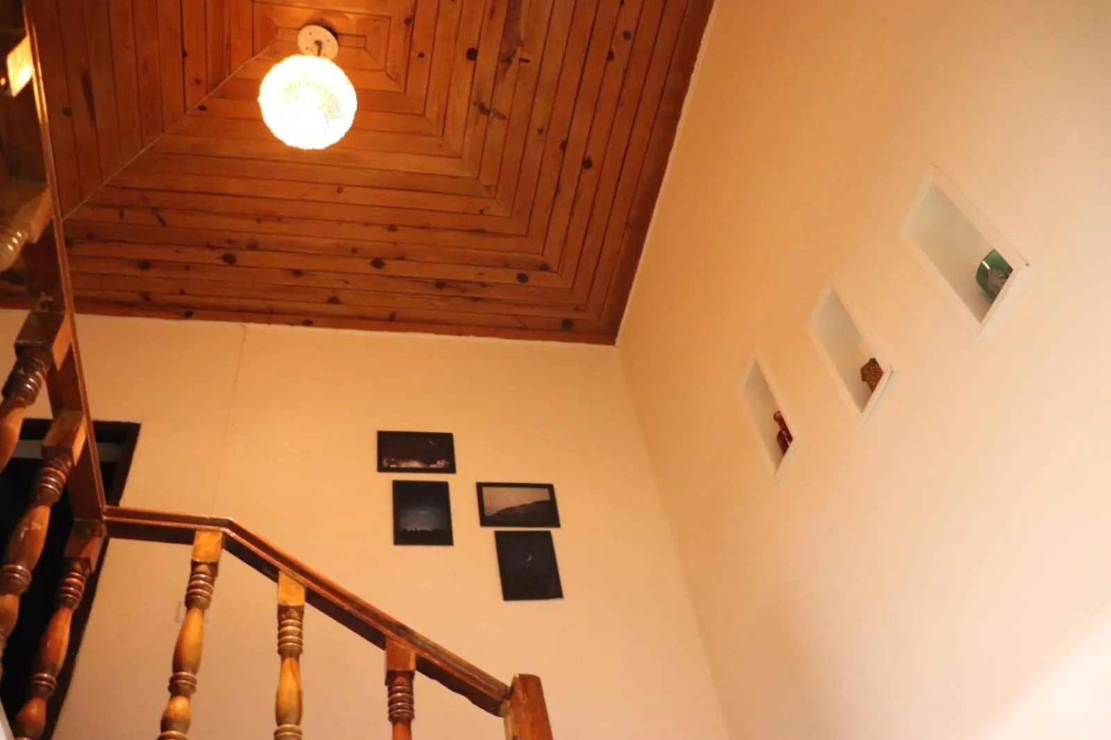 Property building in Deodar Cottage - 3BHK Villa by DeodarStays