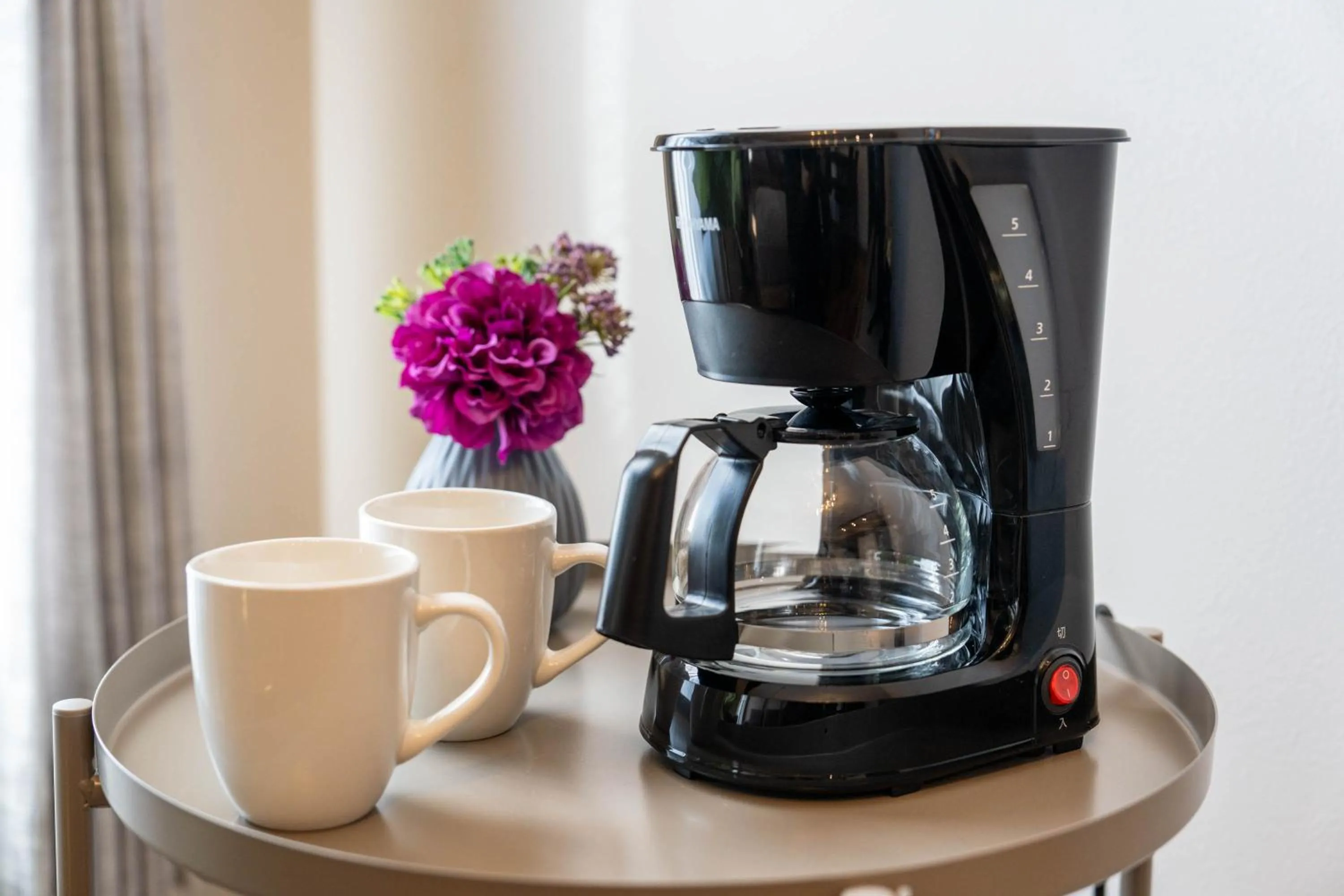 Coffee/tea facilities in Zabo Hills 202