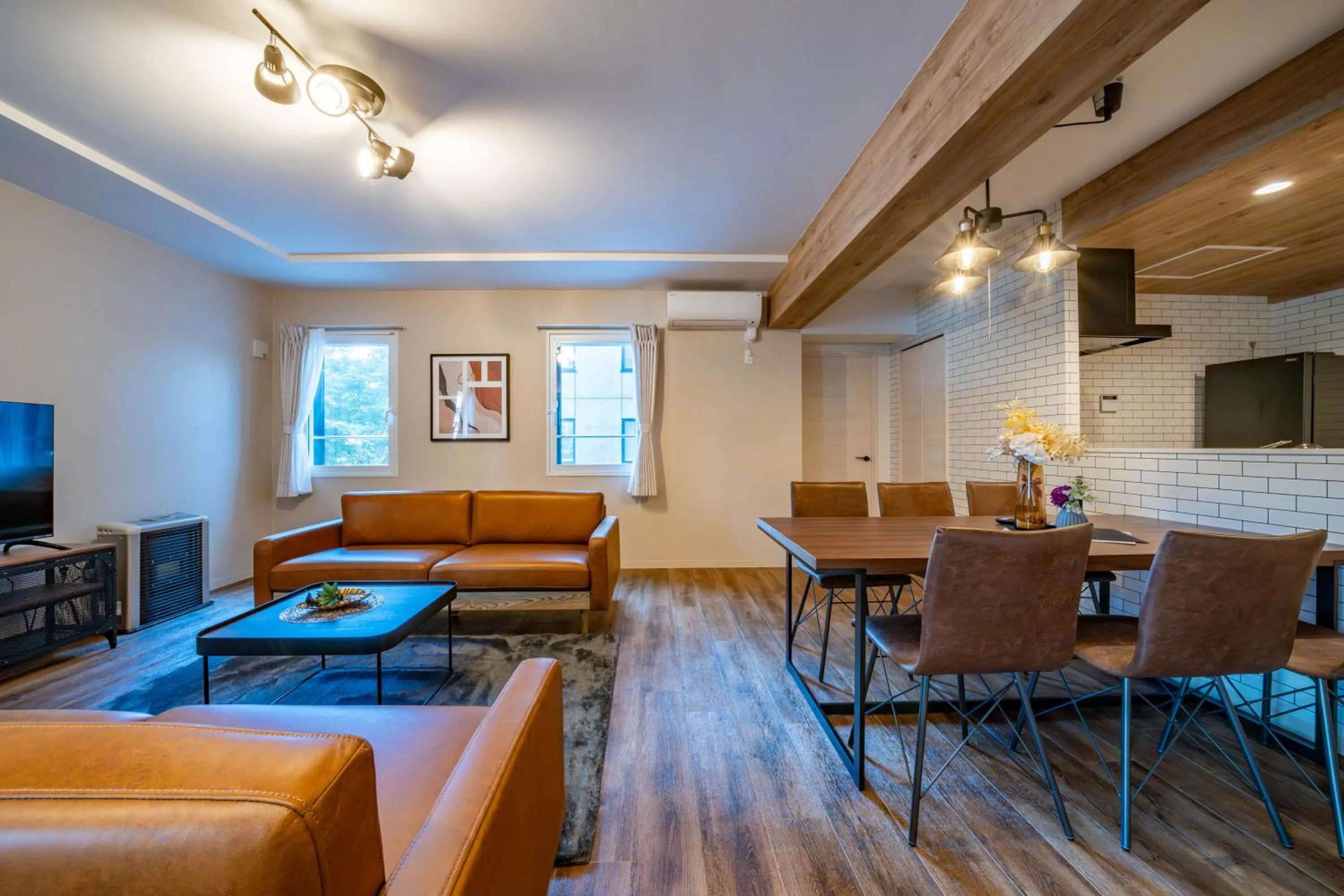 Dining area in Zabo Hills 202