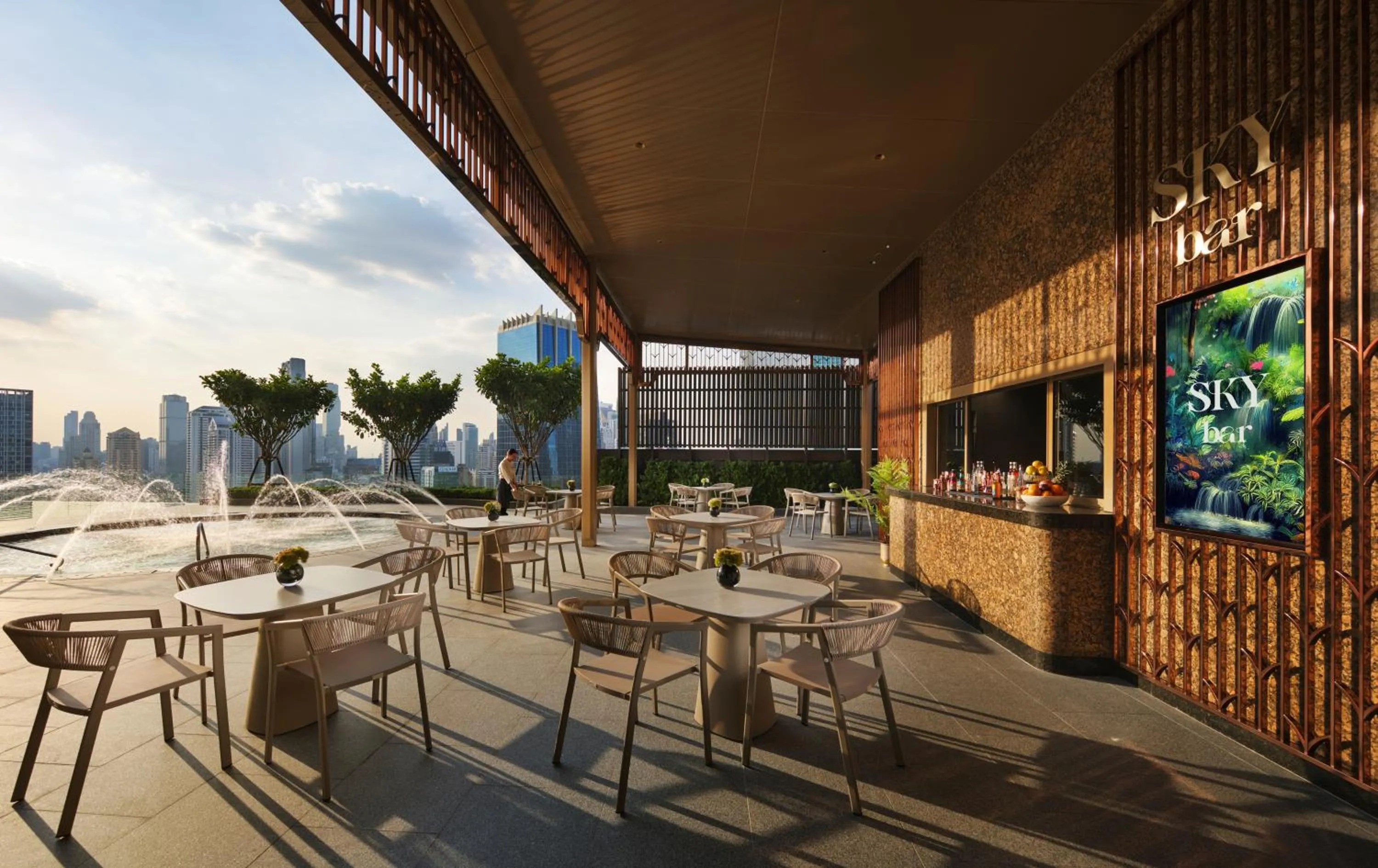 Lounge or bar in Grande Centre Point Lumphini Bangkok