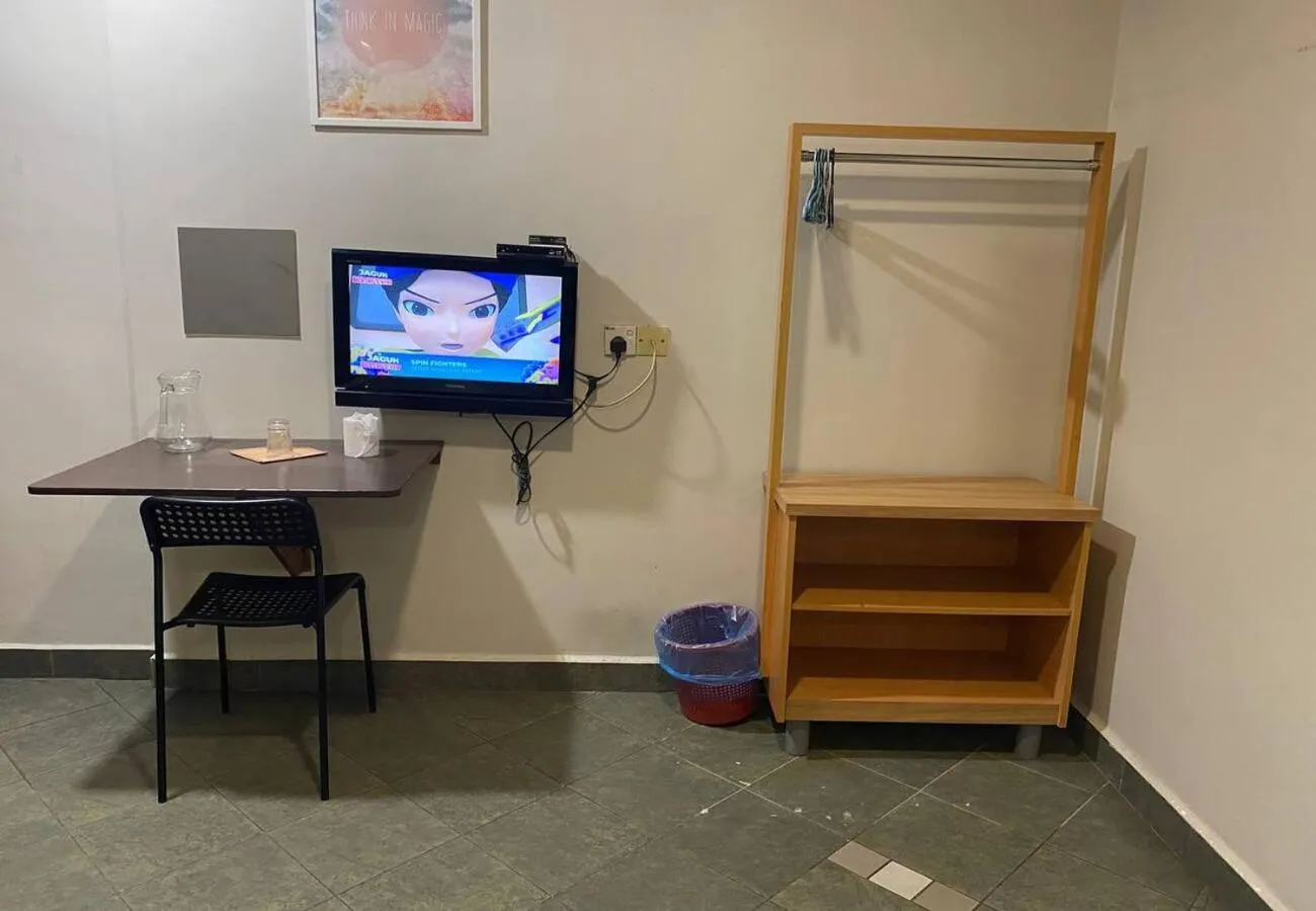 TV and multimedia in Hotel Harbour Inn