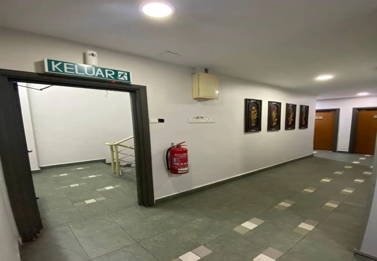 Property building in Hotel Harbour Inn