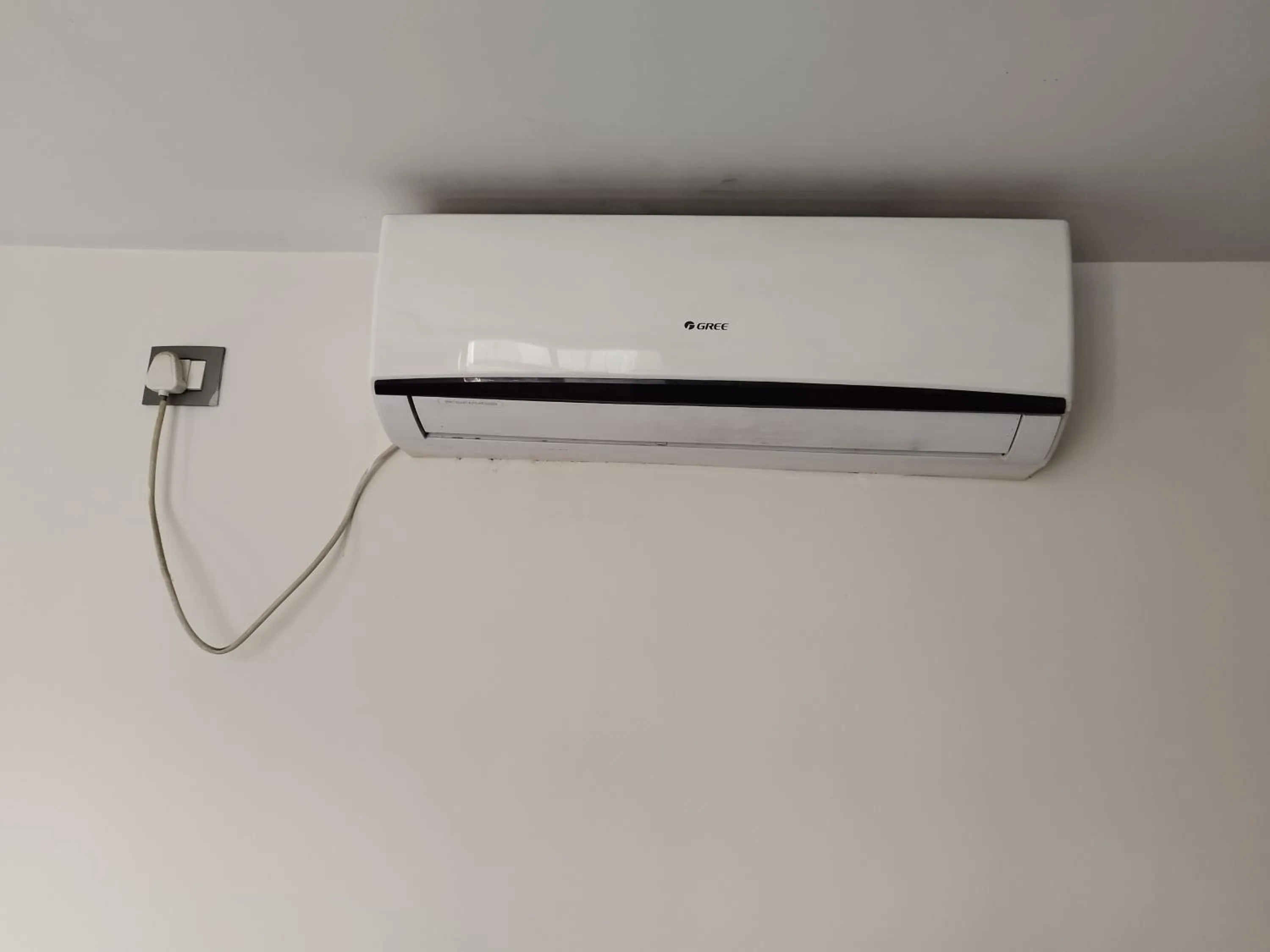 air conditioner in Hotel De Universal