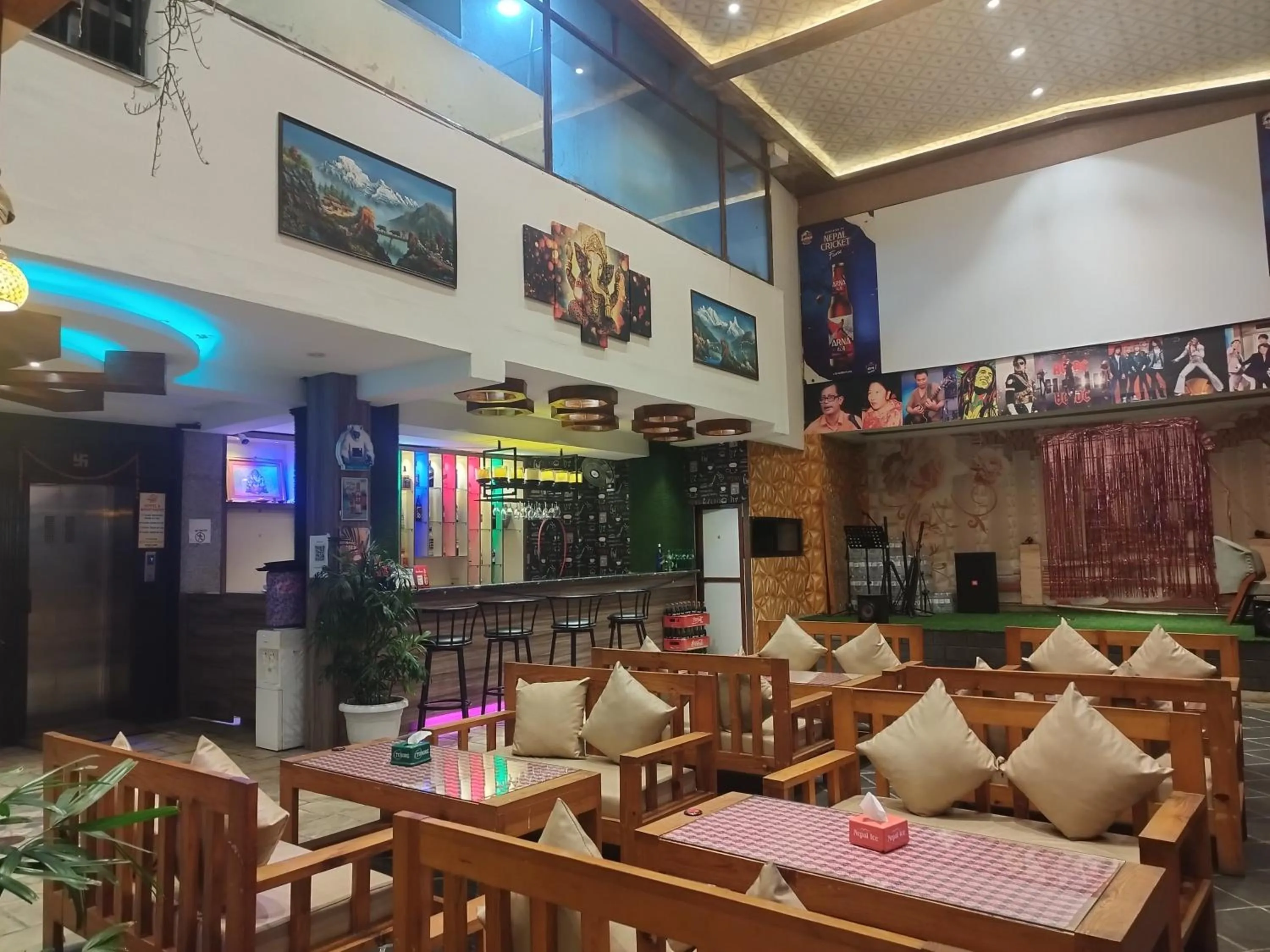 Restaurant/places to eat in Hotel De Universal