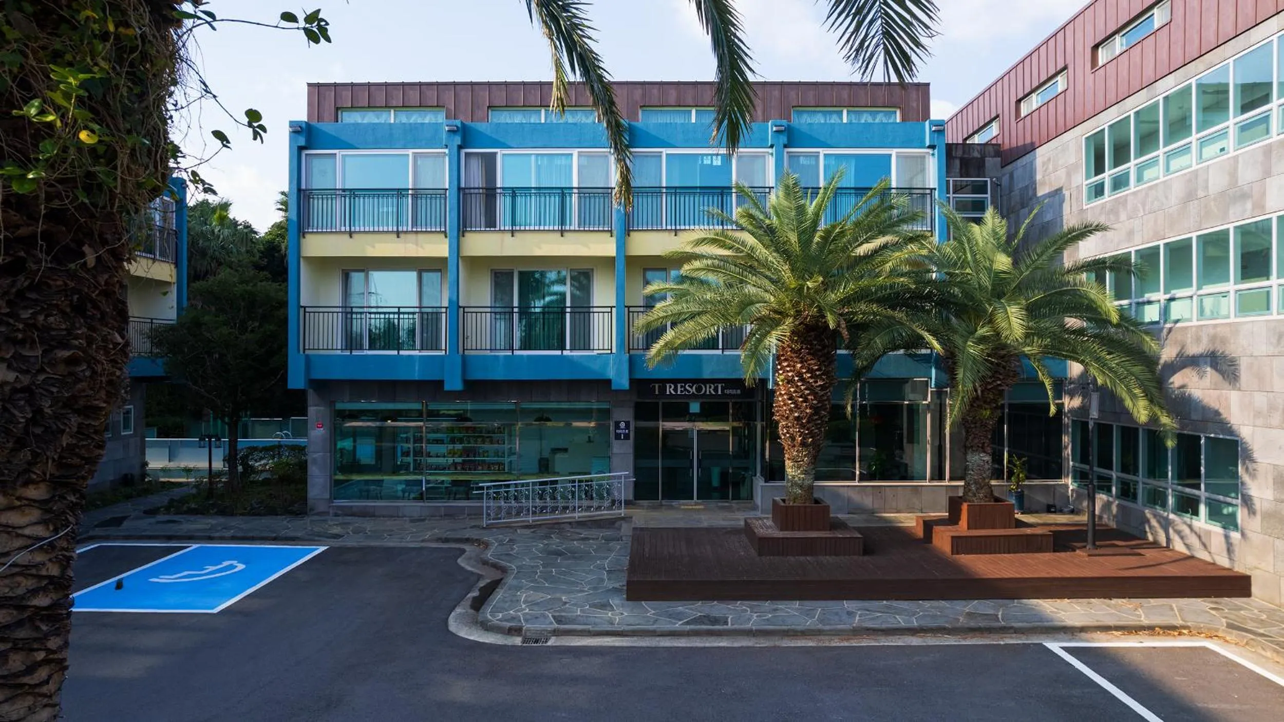 Property building in FromH T Resort Jeju Seongsan