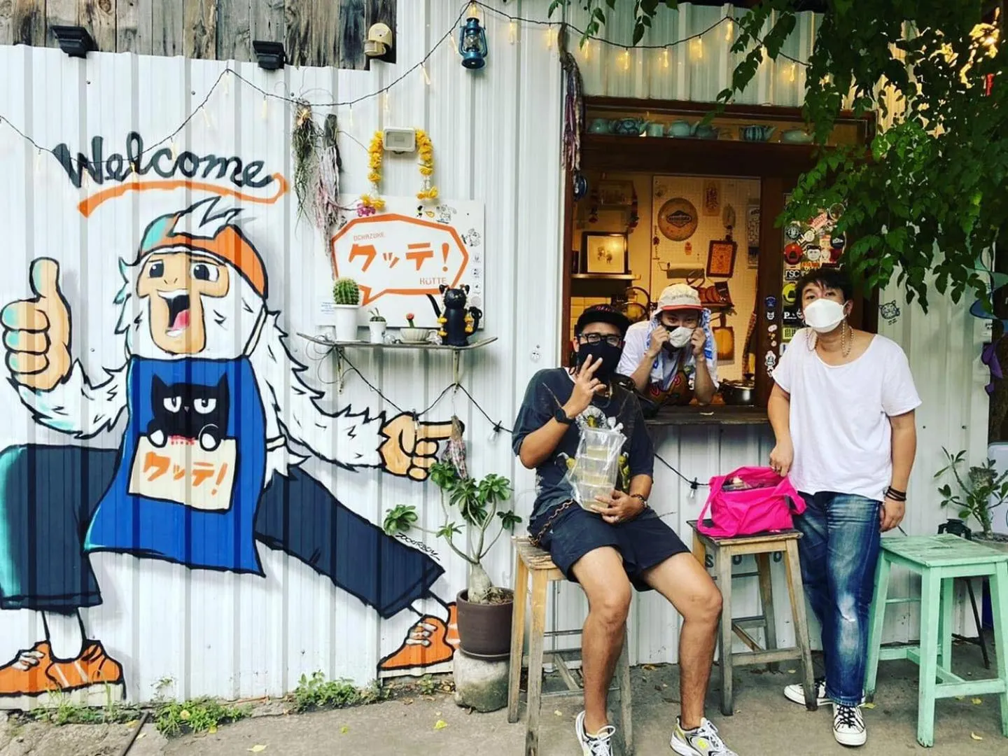 Restaurant/places to eat in The Yard Bangkok Hostel