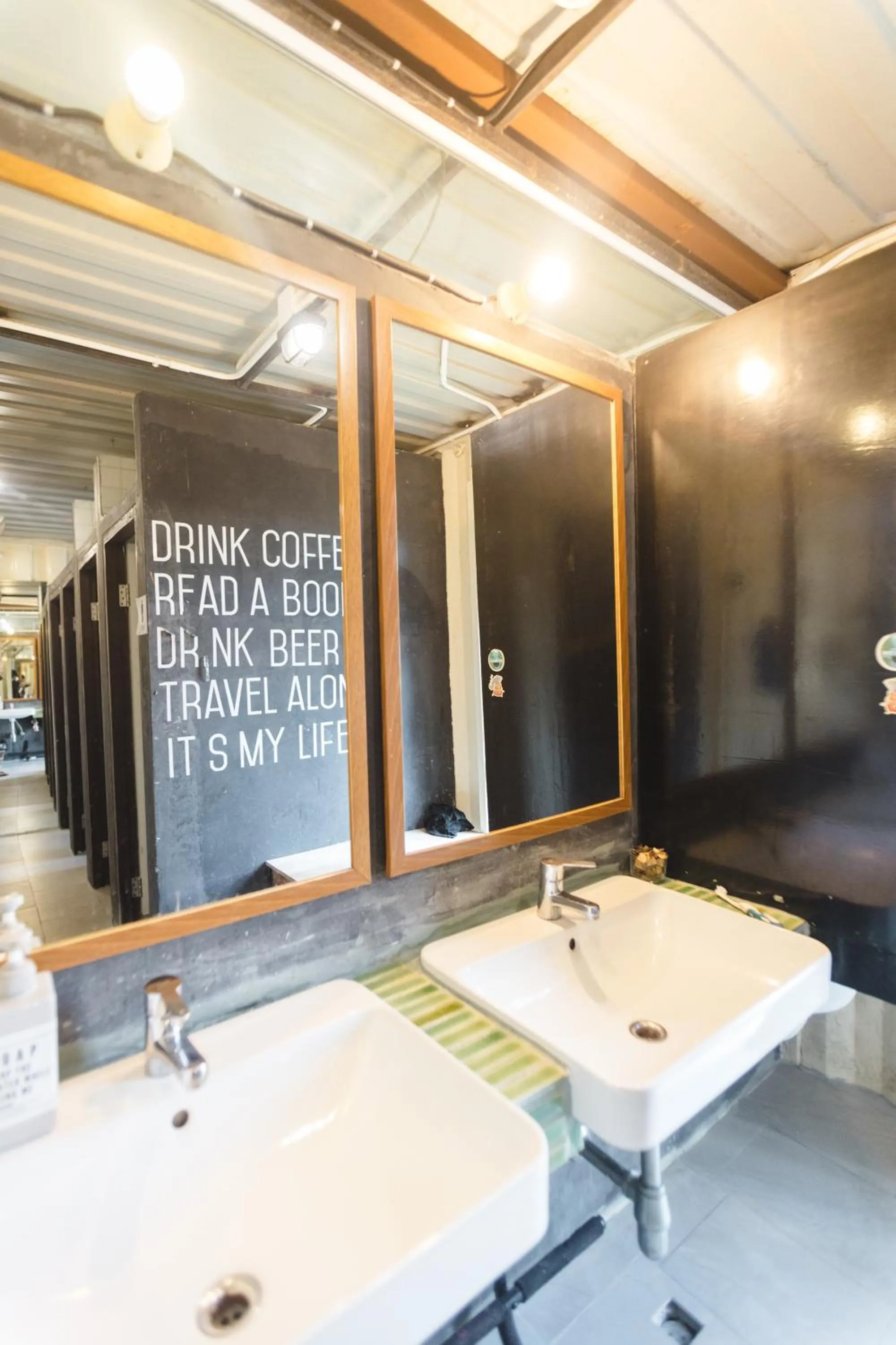 Bathroom in The Yard Bangkok Hostel