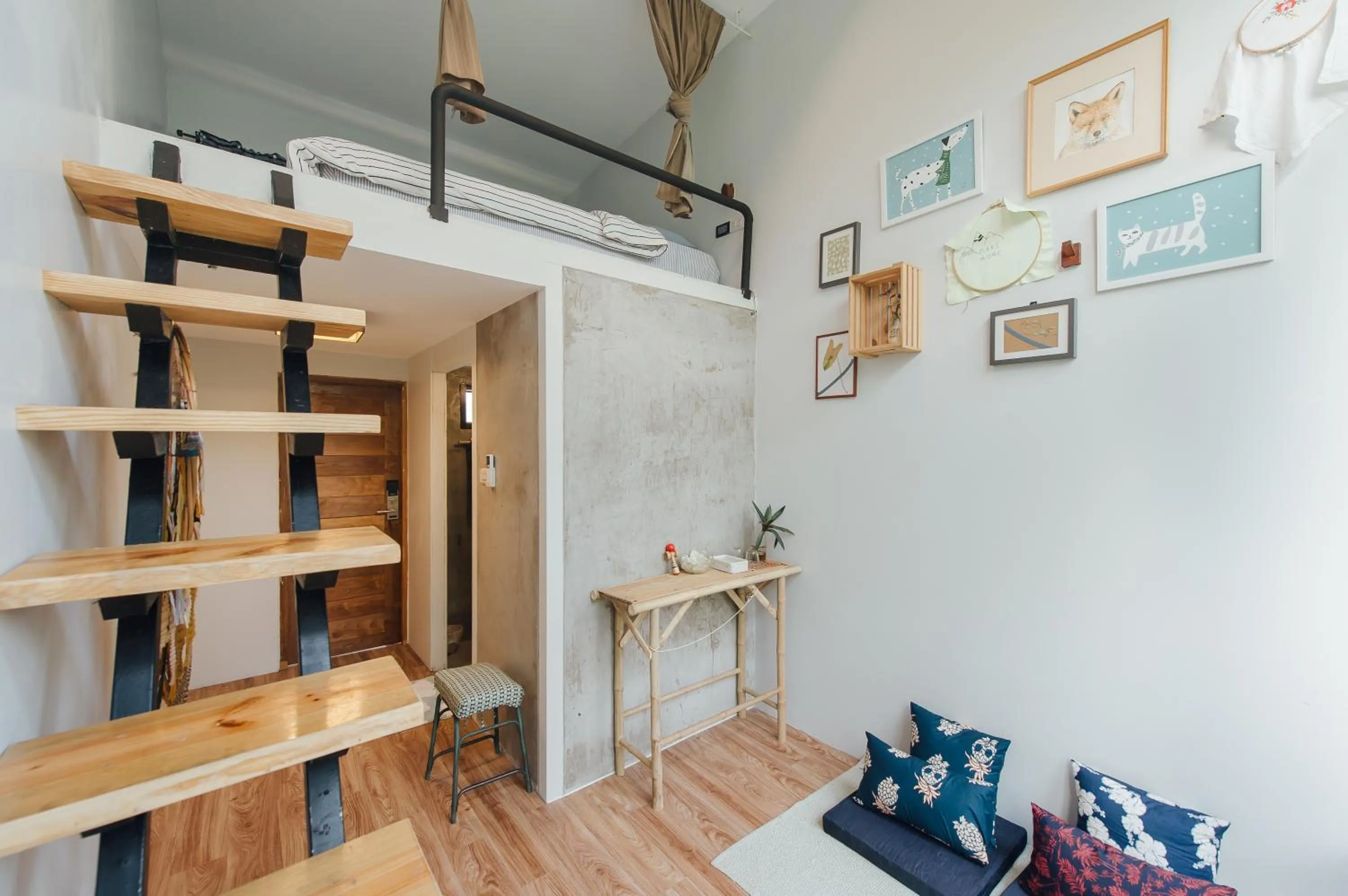 Bedroom in The Yard Bangkok Hostel