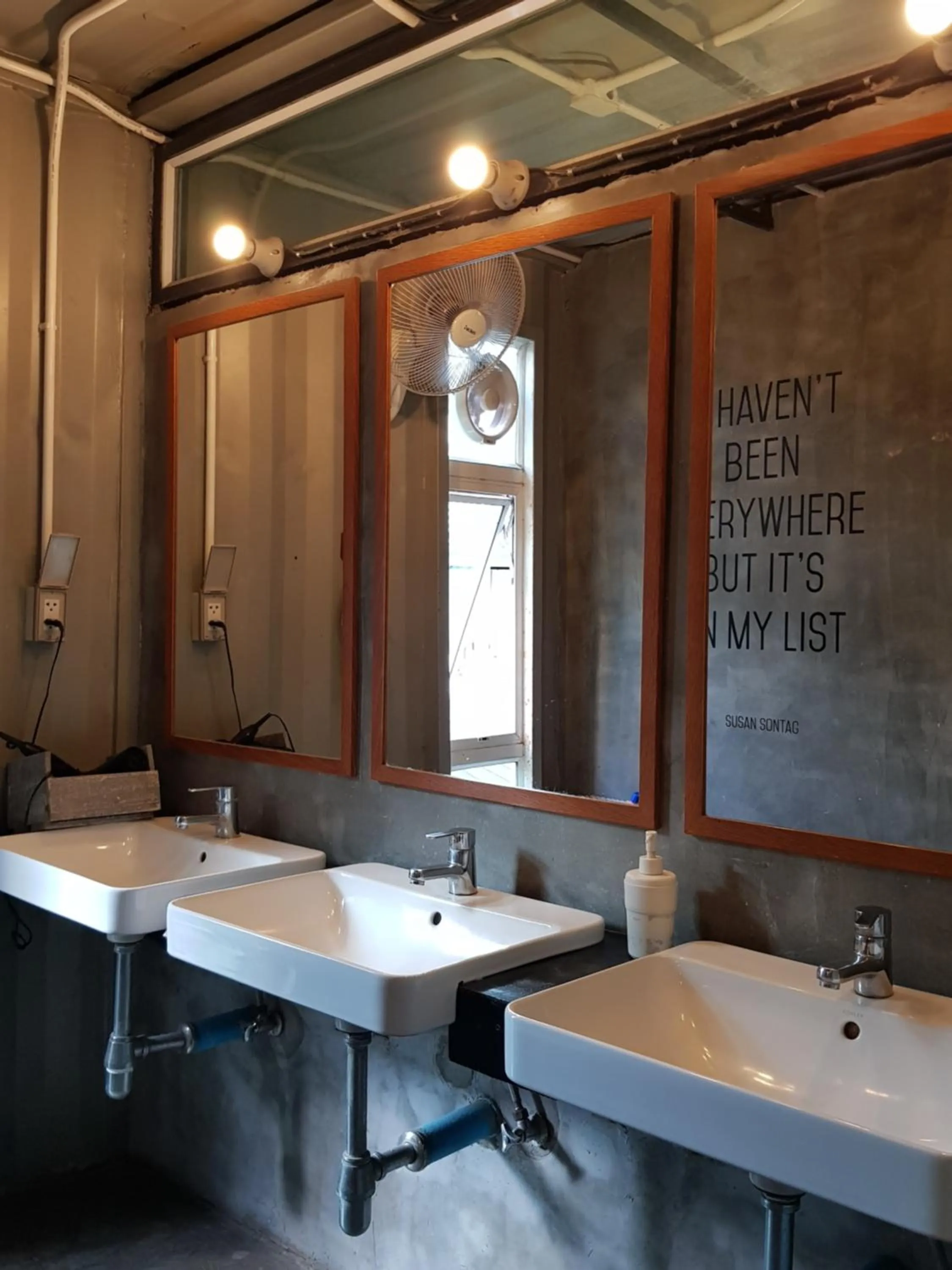 Bathroom in The Yard Bangkok Hostel