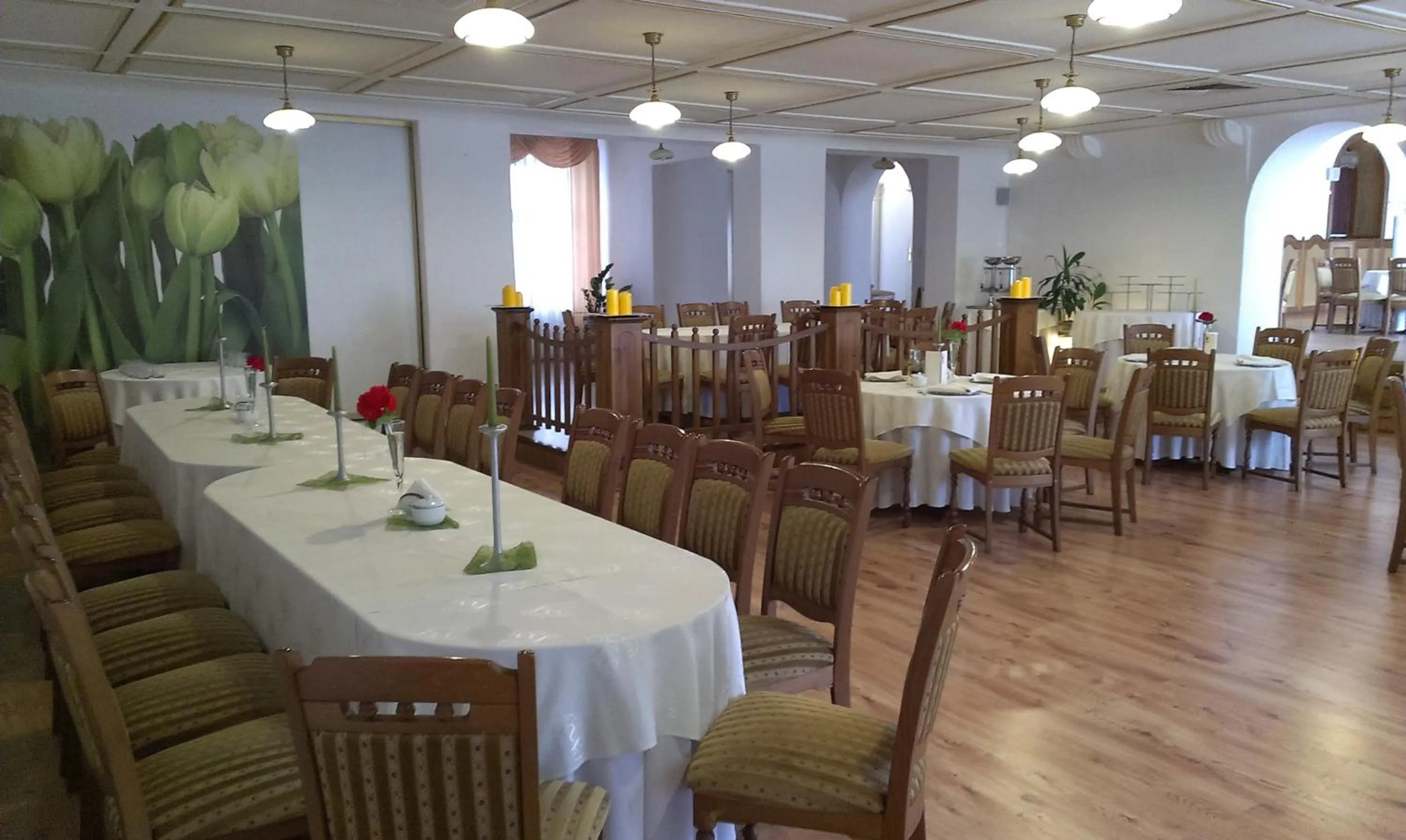 Restaurant/places to eat in Hotel Bristol