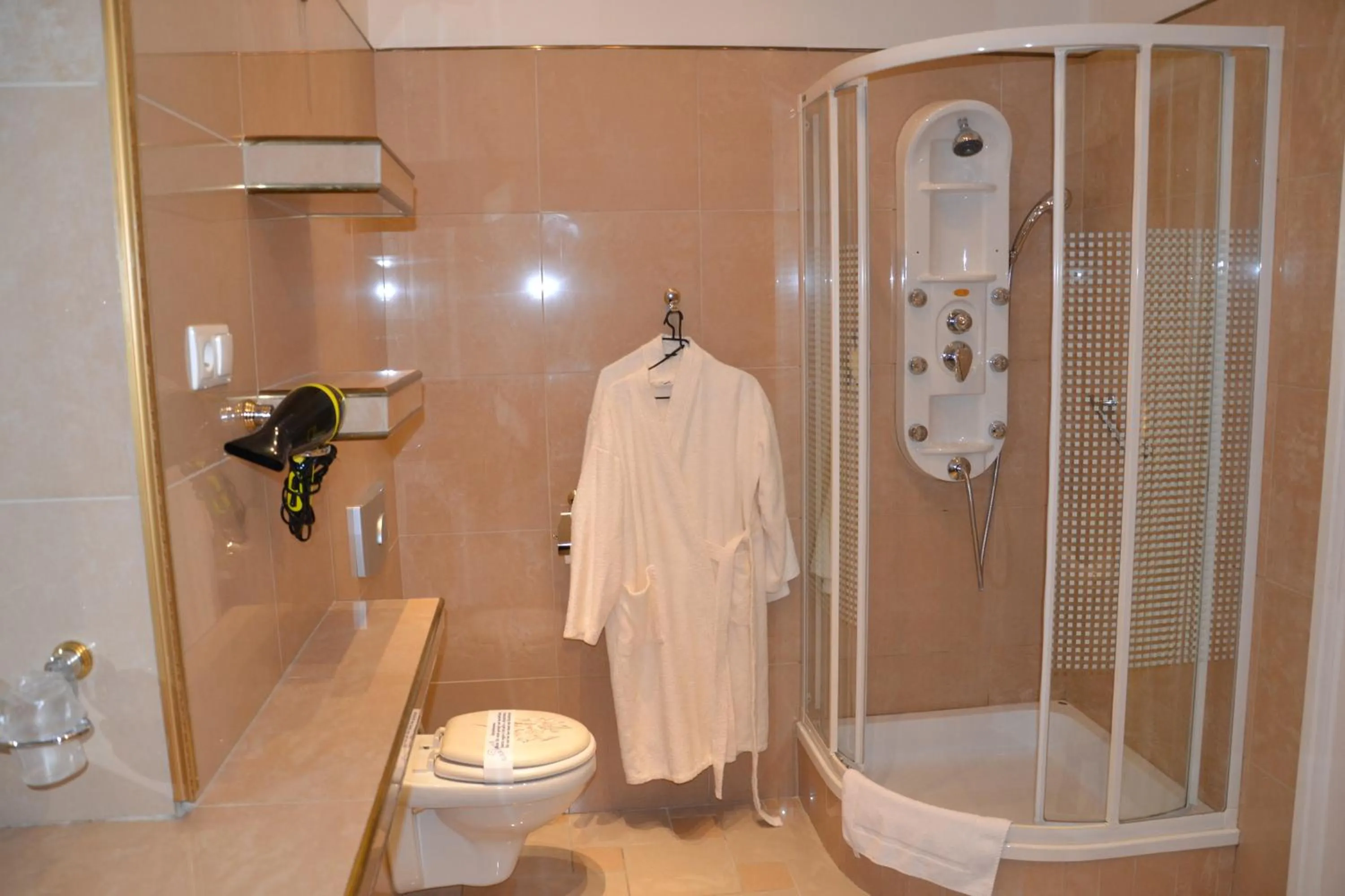 Bathroom in Hotel Bristol