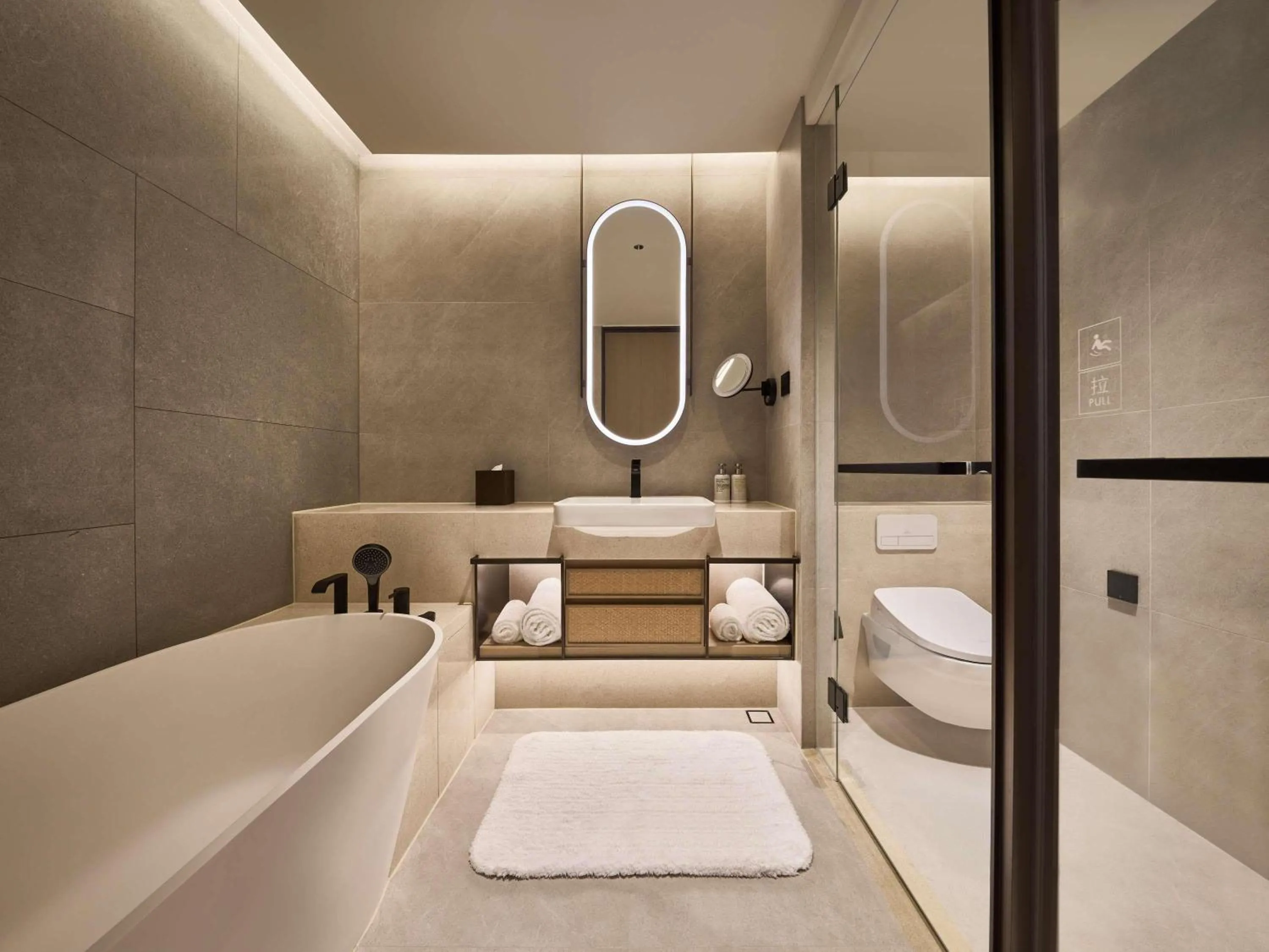 Bedroom, Bed in Ming Hotel Nanjing - MGallery Collection
