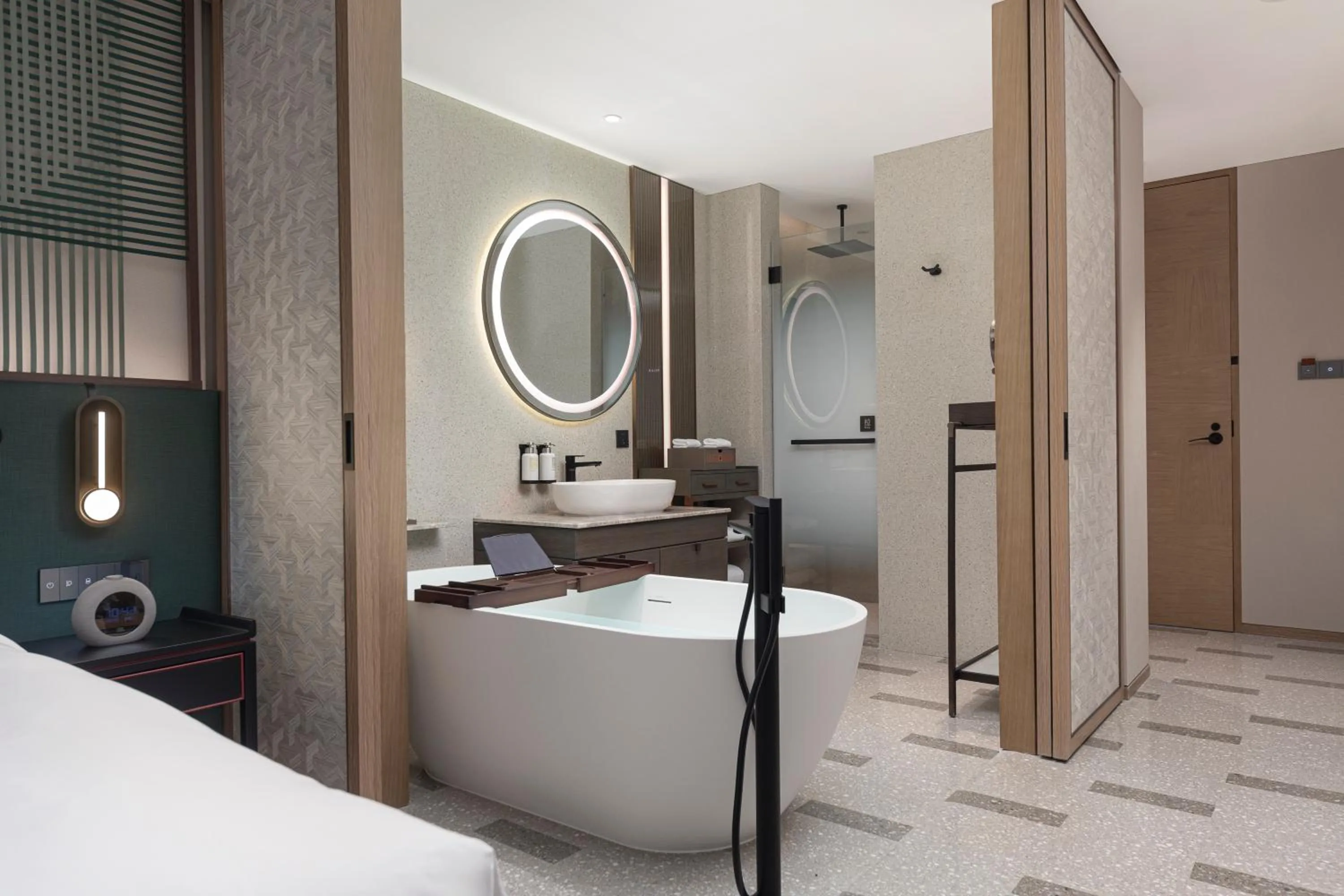 Bath, Bed in Dangkou Ancient Town Hotel Wuxi MGallery Collection