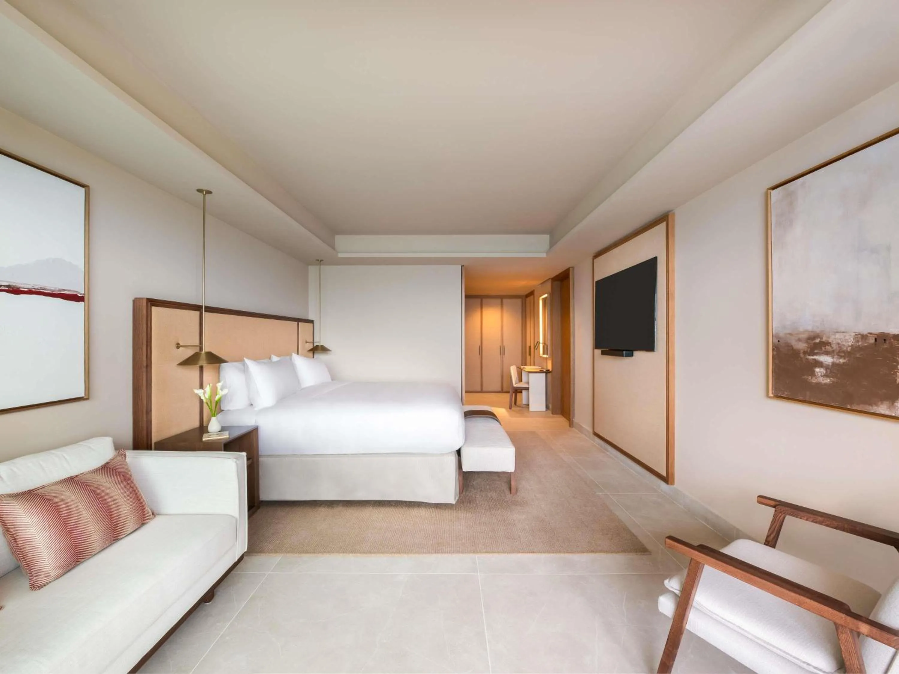 Bedroom, Bed in Fairmont La Hacienda Costa del Sol