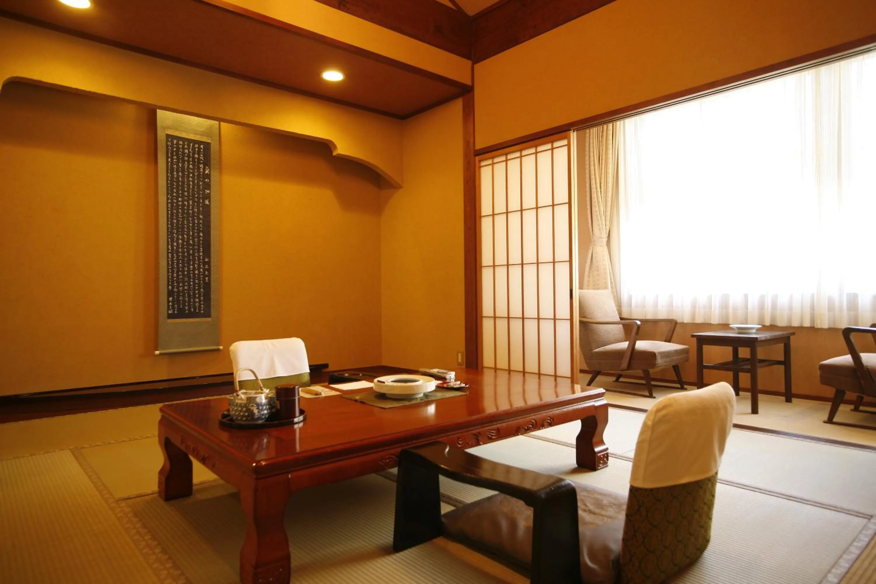 Photo of the whole room in Sennennoyu Gonzaemon