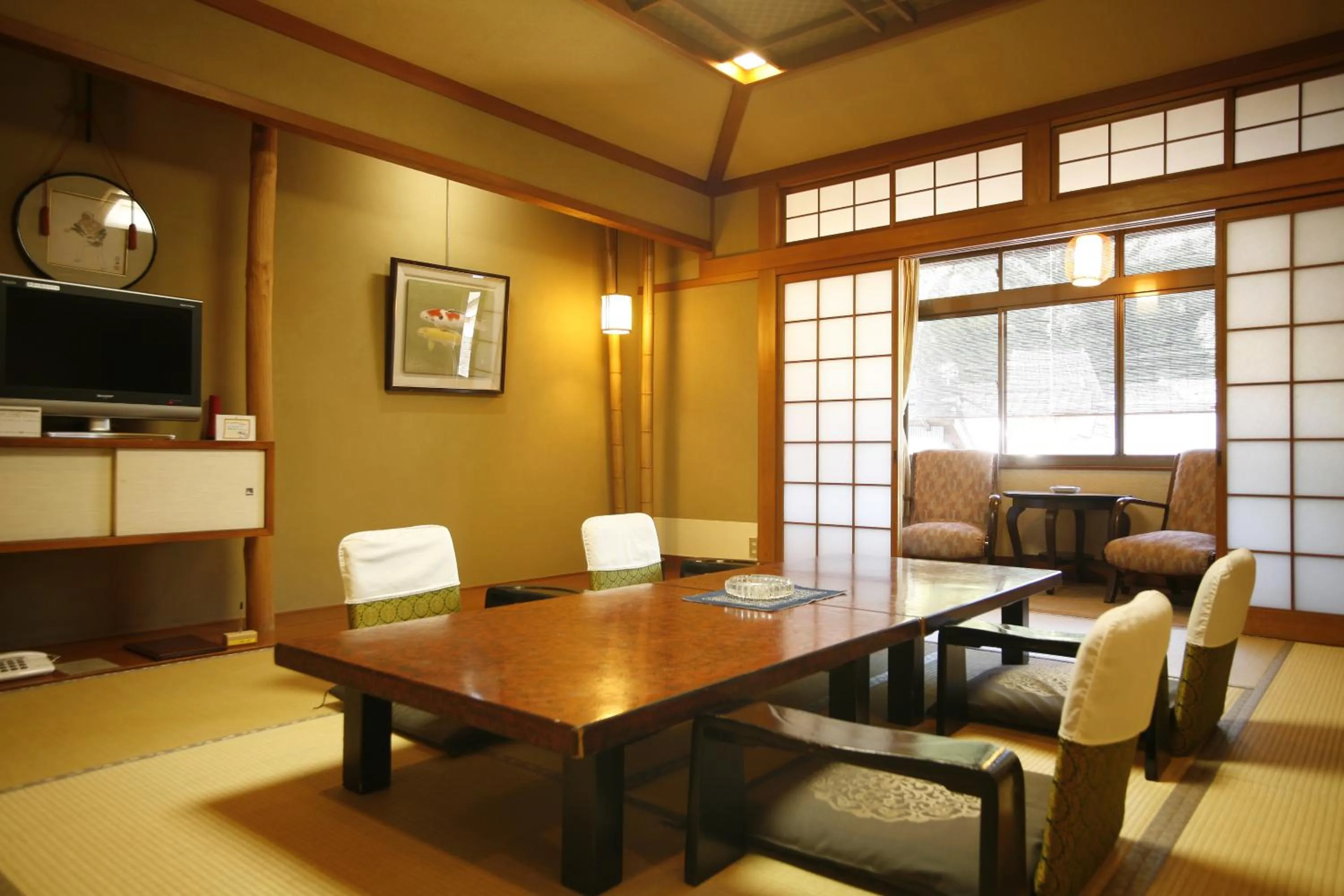 Photo of the whole room in Sennennoyu Gonzaemon