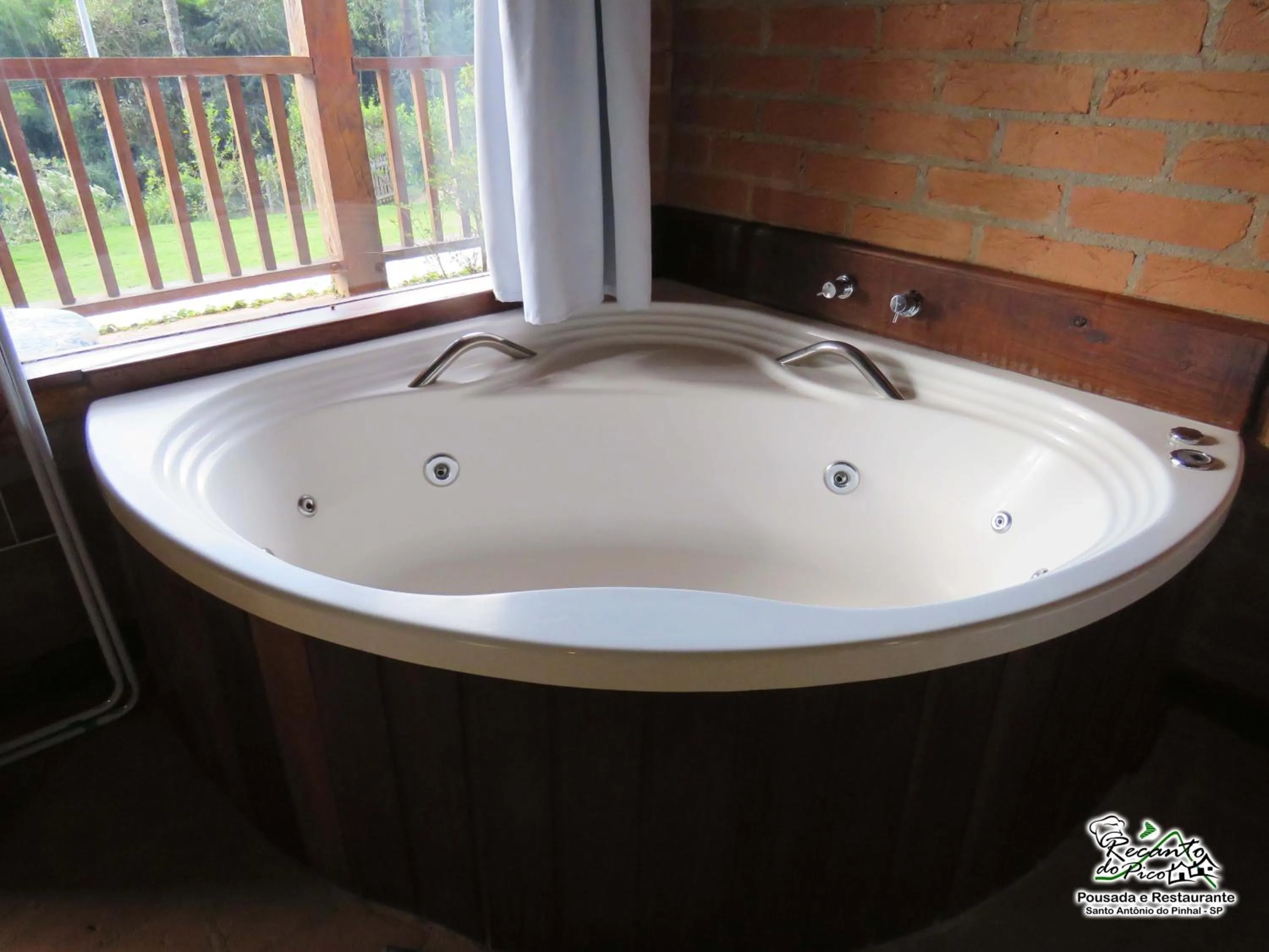 Hot Tub in Espaço Recanto do Pico