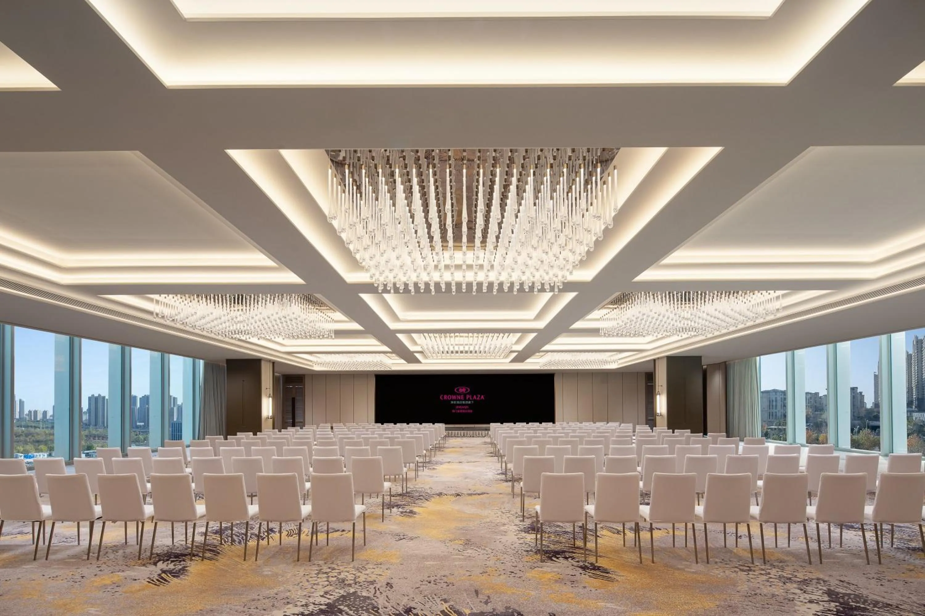 Meeting/conference room in Crowne Plaza Jingmen by IHG