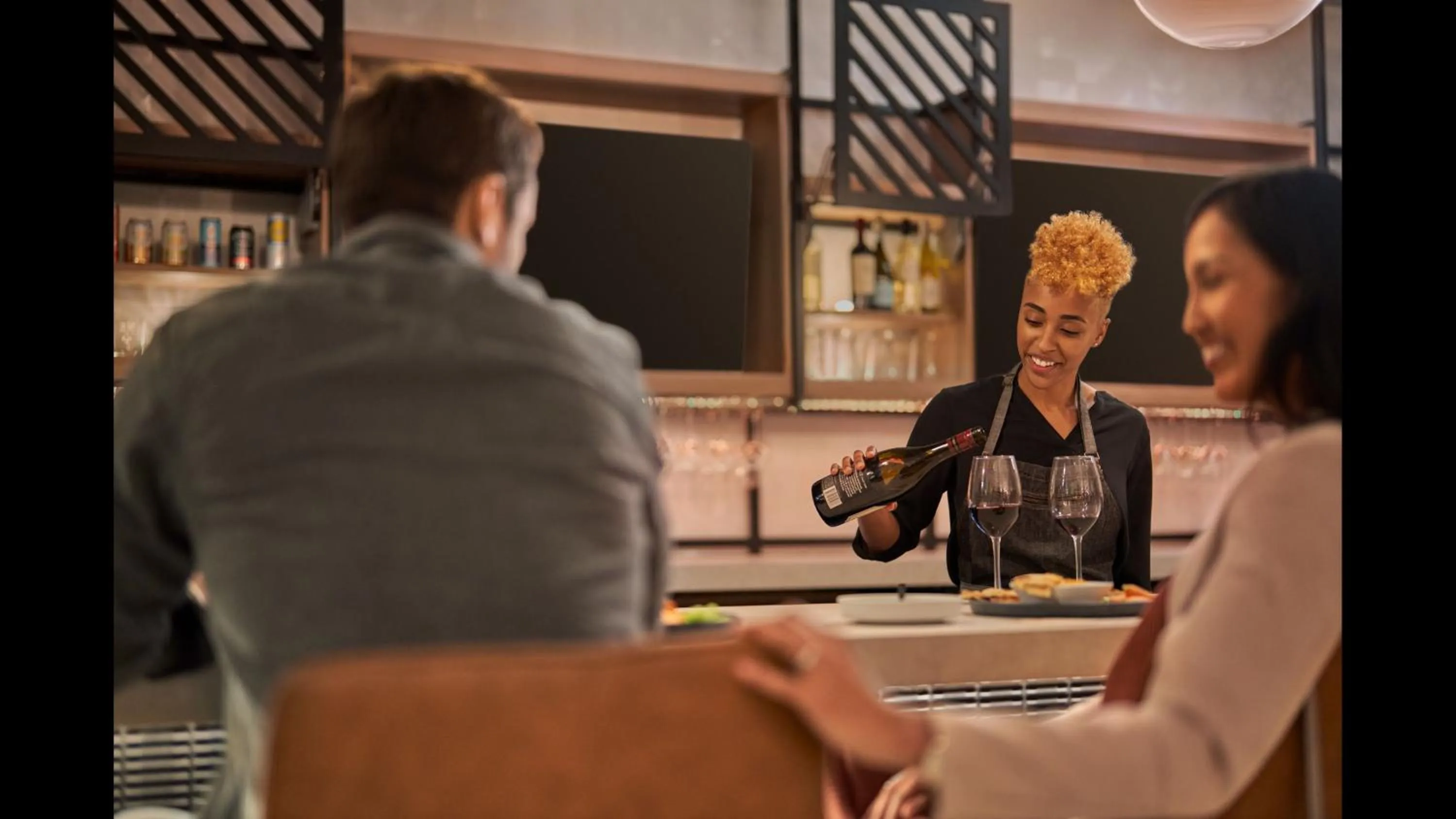 Lounge or bar in Staybridge Suites Ocala-near Equestrian-Aquatics by IHG