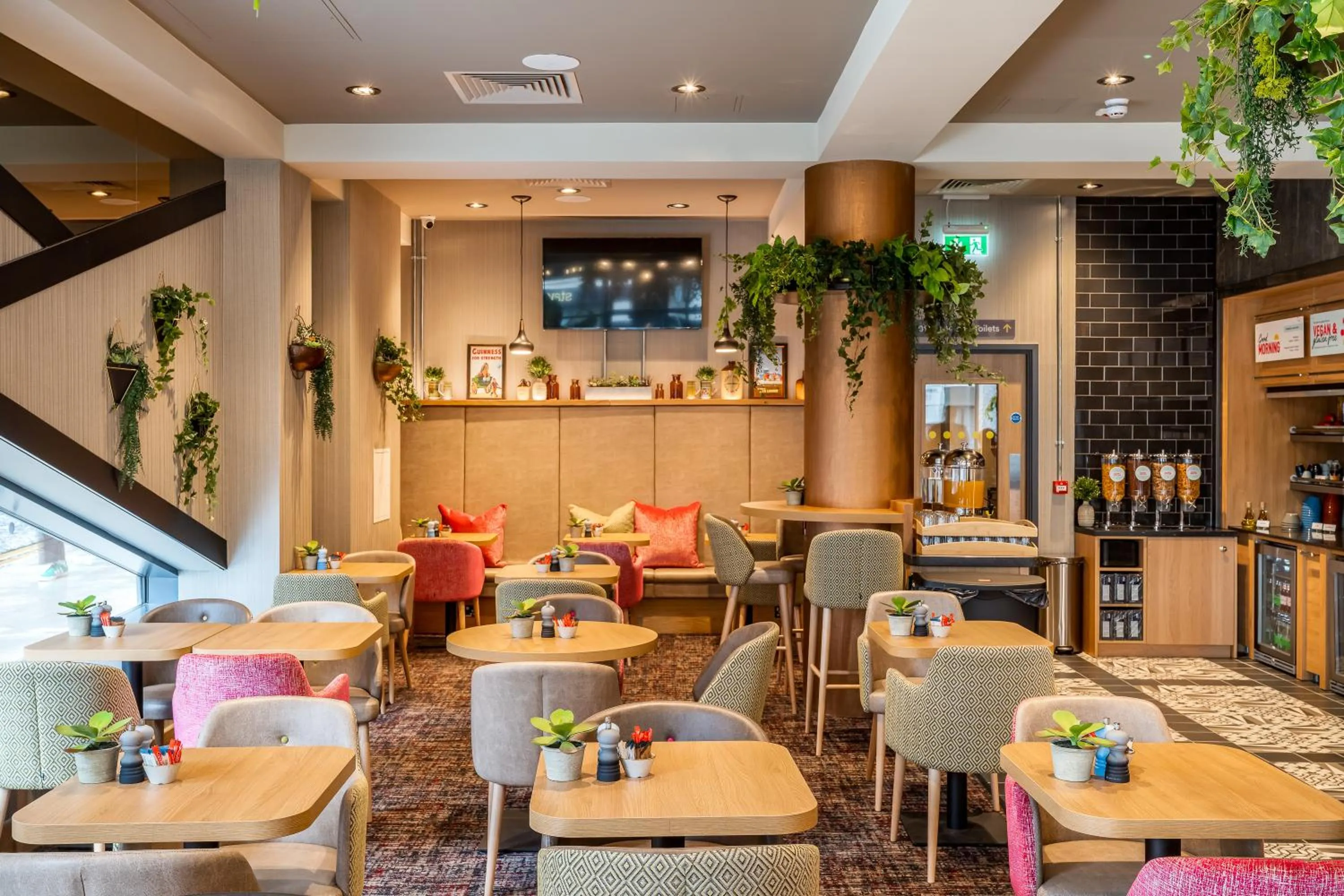Lounge or bar in Point A Hotel Dublin Liberties