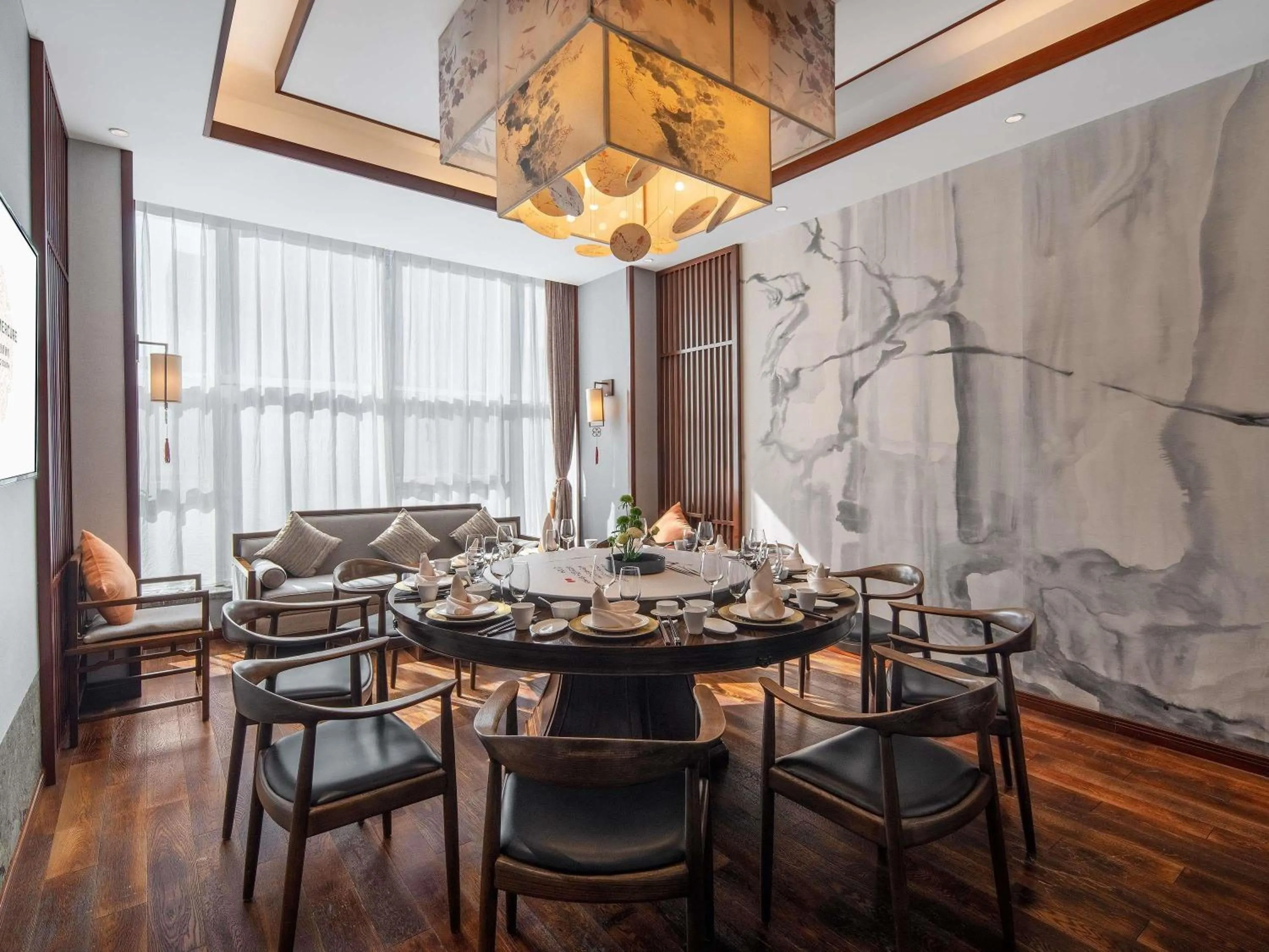 Restaurant/places to eat in Grand Mercure Kunming South