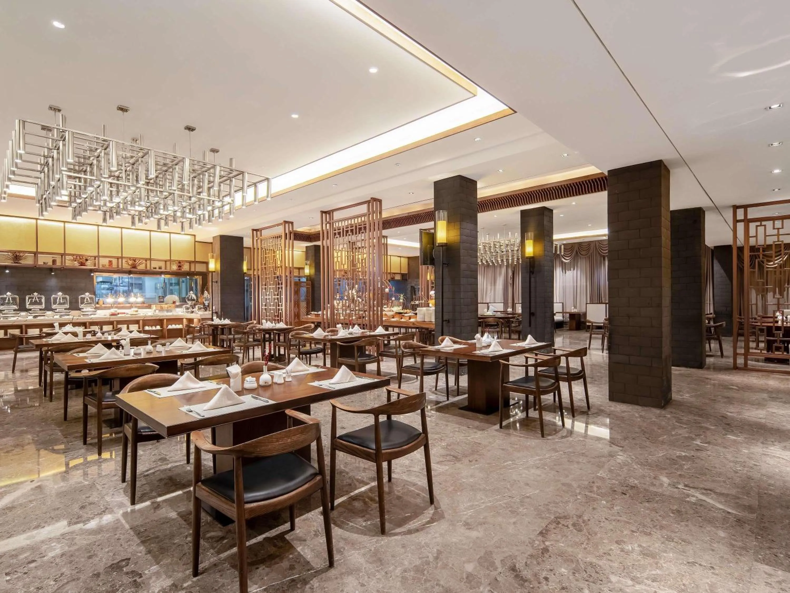 Restaurant/places to eat in Grand Mercure Kunming South