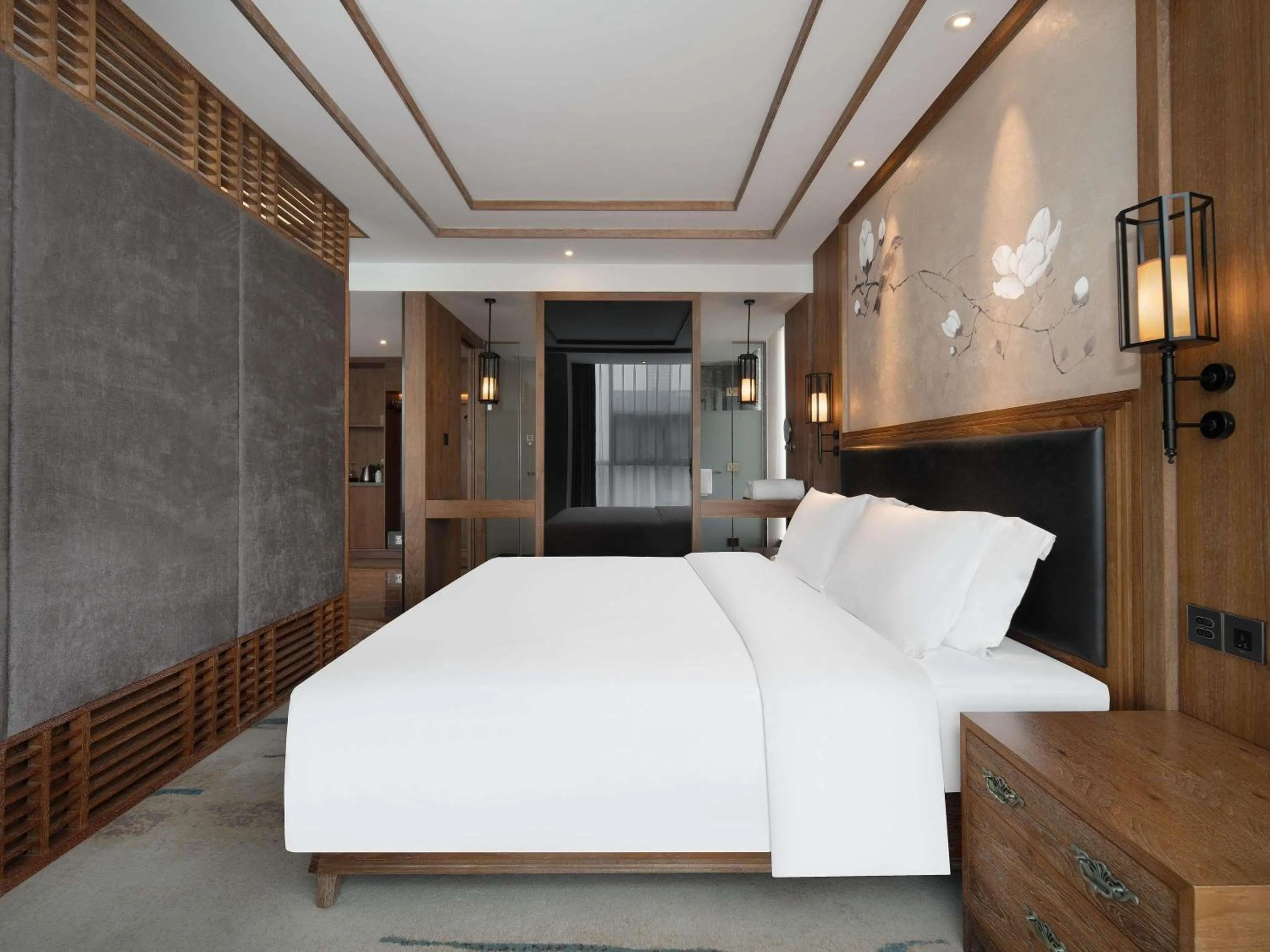 Bedroom, Bed in Grand Mercure Kunming South