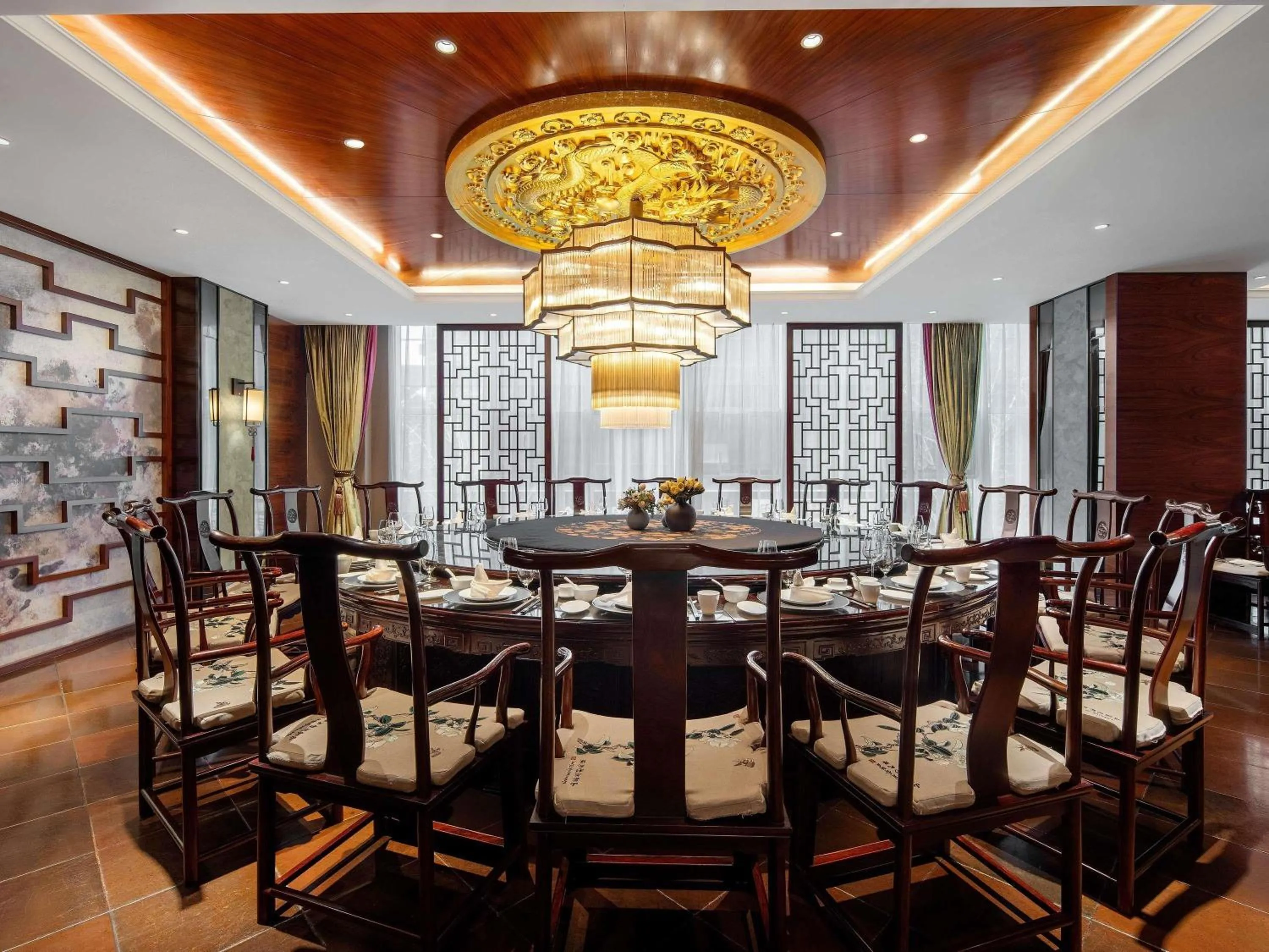 Restaurant/places to eat in Grand Mercure Kunming South